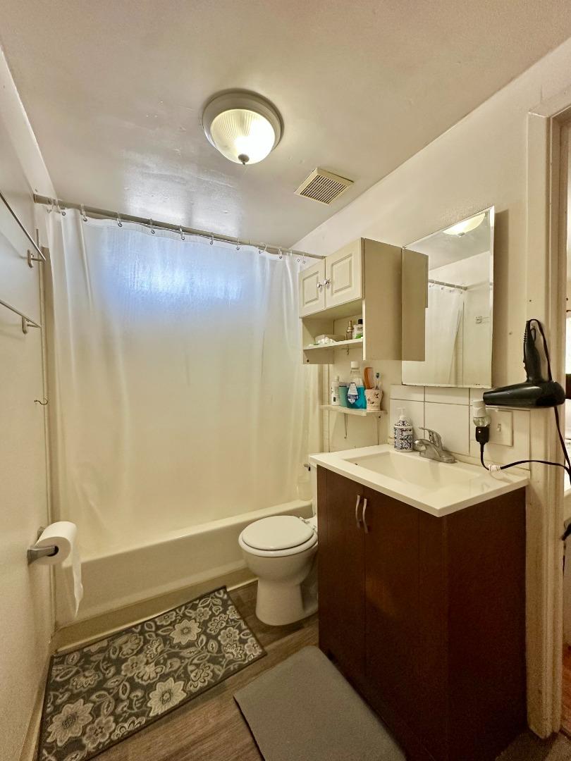 Detail Gallery Image 12 of 13 For 2855 Senter Rd #84,  San Jose,  CA 95111 - 1 Beds | 1 Baths