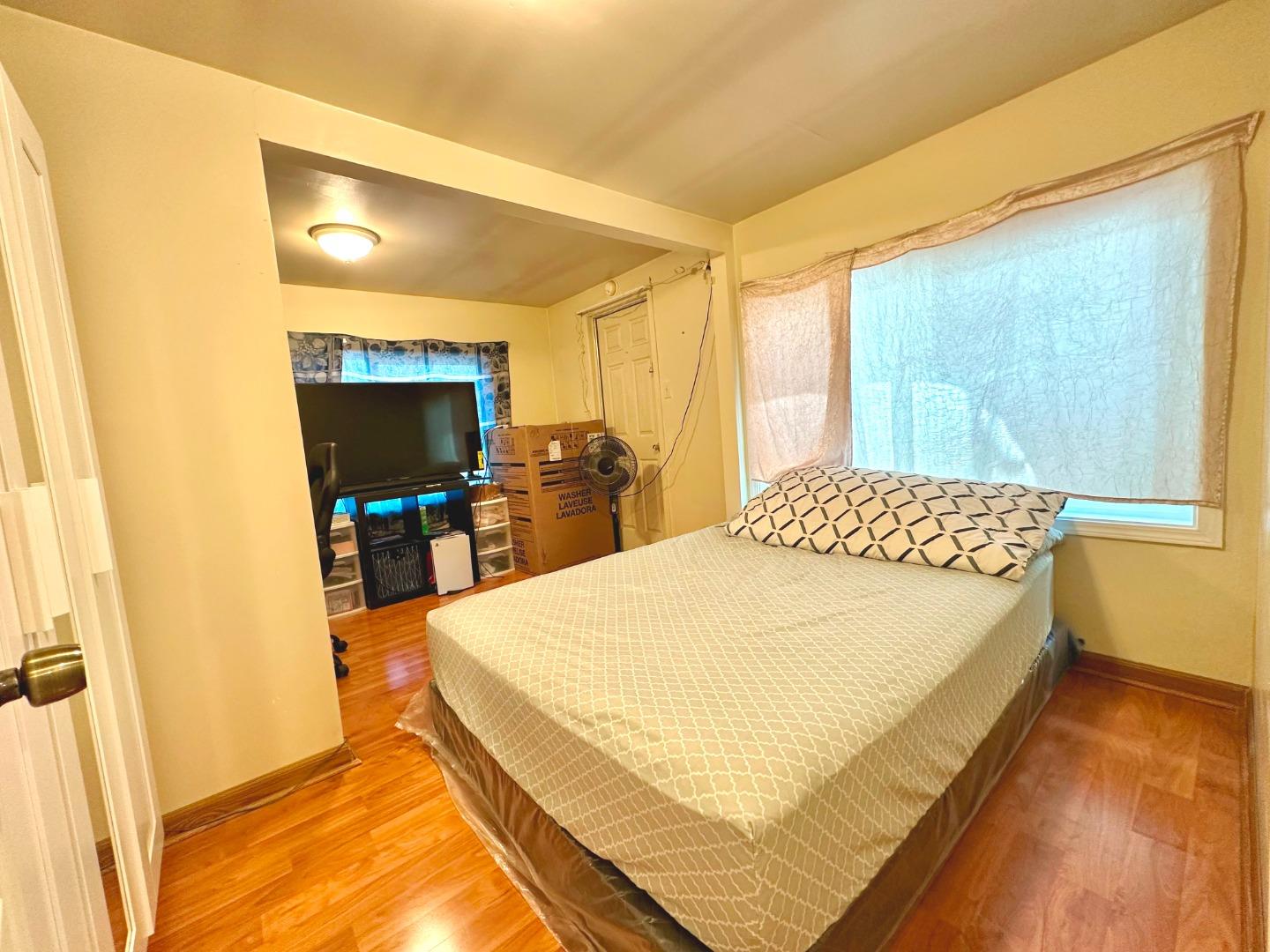 Detail Gallery Image 6 of 13 For 2855 Senter Rd #84,  San Jose,  CA 95111 - 1 Beds | 1 Baths