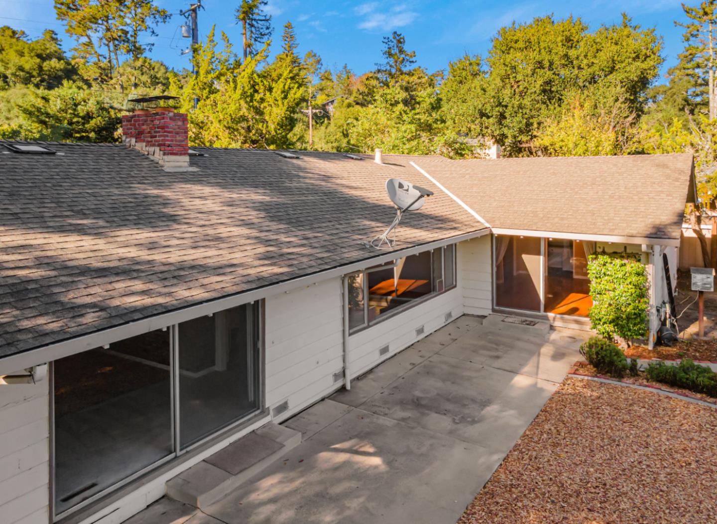 Detail Gallery Image 29 of 35 For 23492 Sunset Dr, Los Gatos,  CA 95033 - 3 Beds | 2/1 Baths
