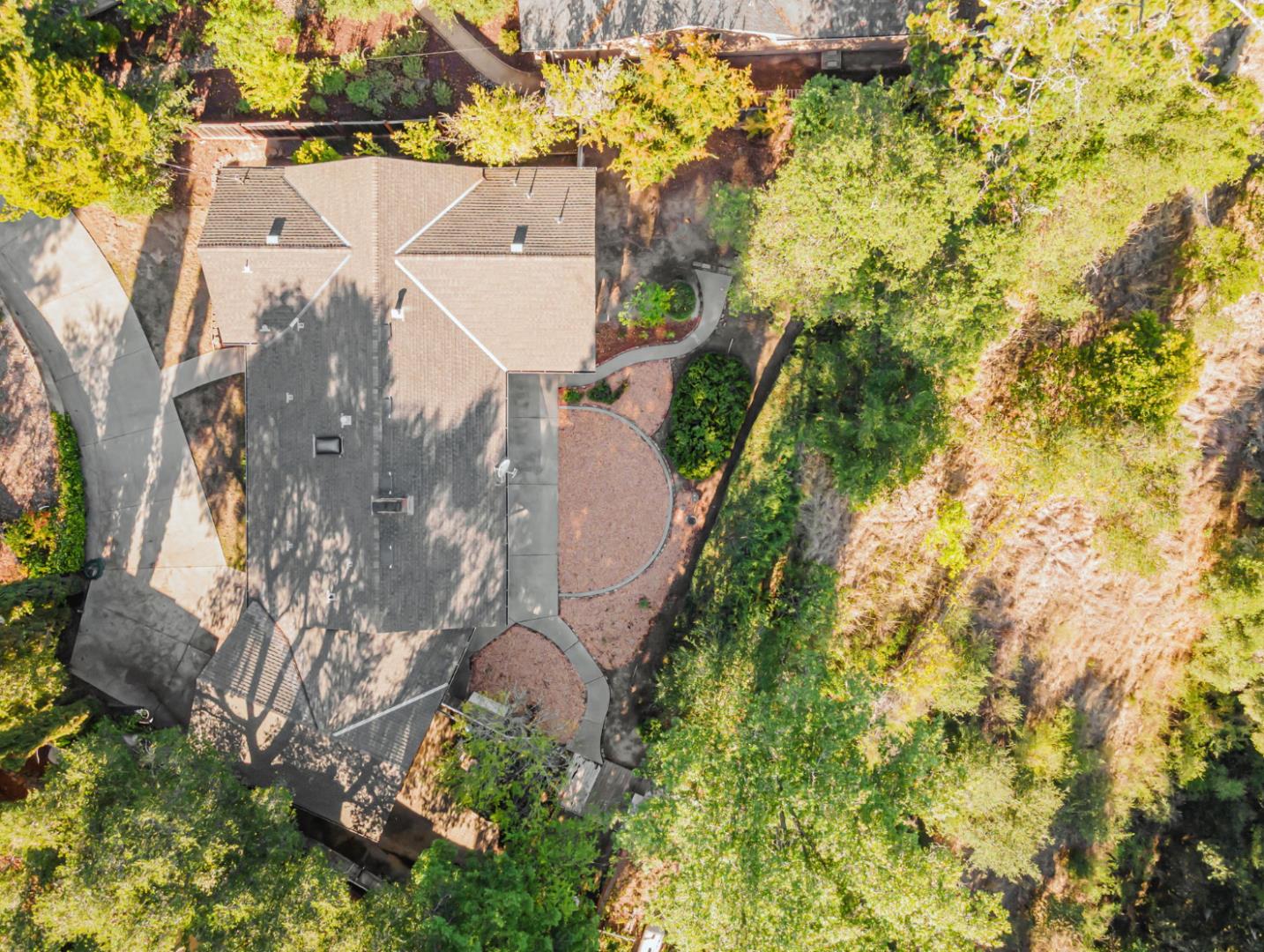 Detail Gallery Image 33 of 35 For 23492 Sunset Dr, Los Gatos,  CA 95033 - 3 Beds | 2/1 Baths