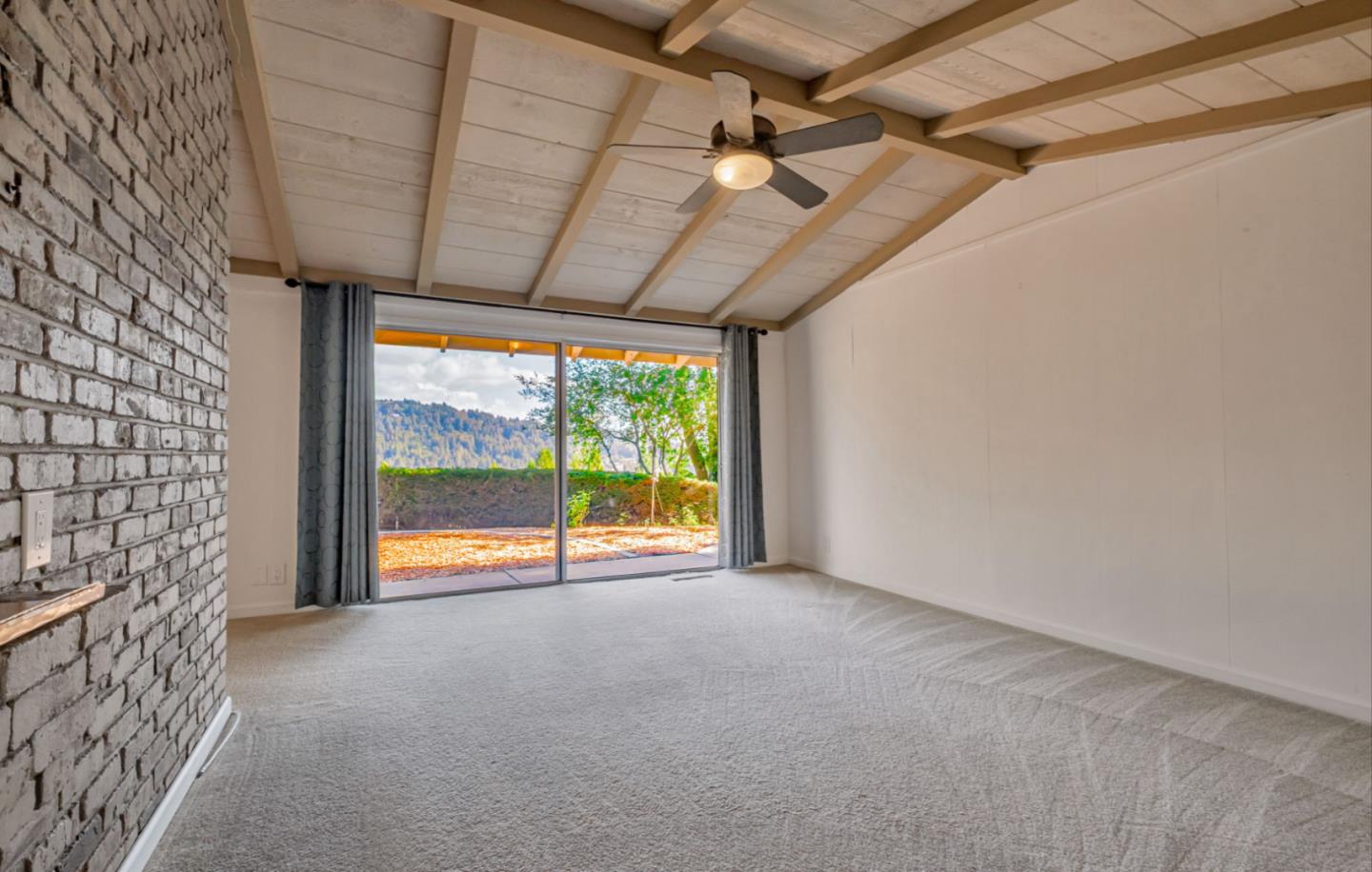 Detail Gallery Image 8 of 35 For 23492 Sunset Dr, Los Gatos,  CA 95033 - 3 Beds | 2/1 Baths