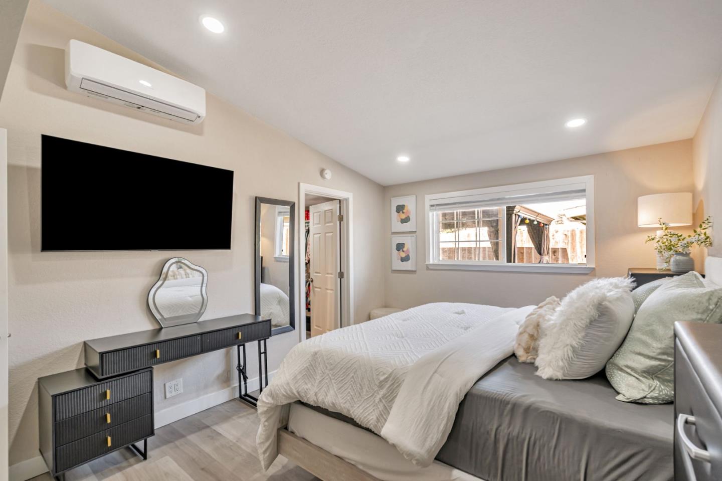 Detail Gallery Image 13 of 22 For 27553 Portsmouth Ave, Hayward,  CA 94545 - 3 Beds | 2 Baths