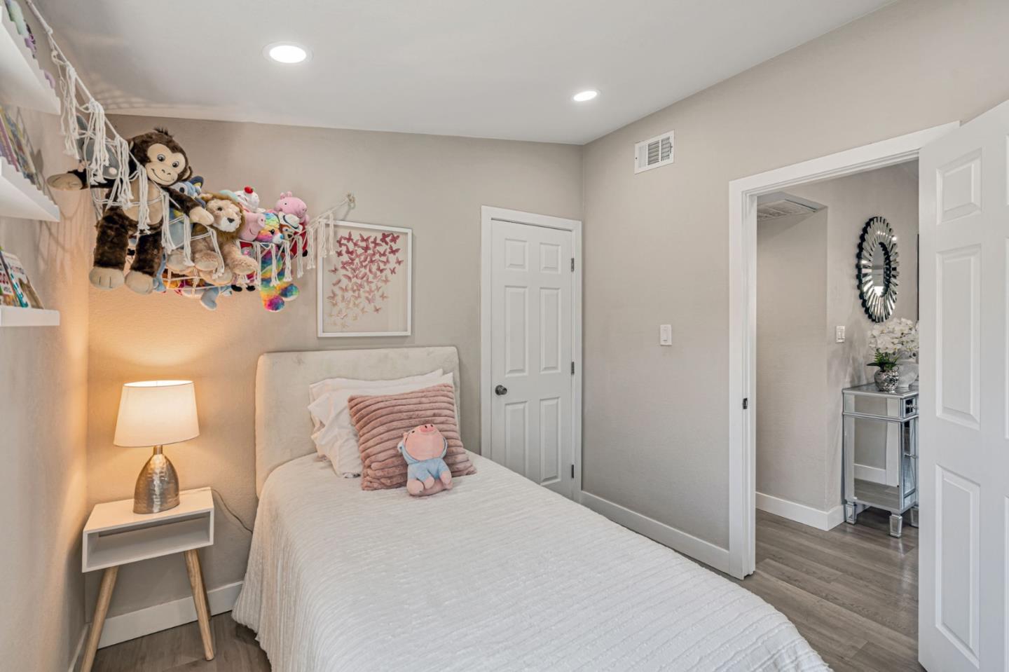 Detail Gallery Image 15 of 22 For 27553 Portsmouth Ave, Hayward,  CA 94545 - 3 Beds | 2 Baths