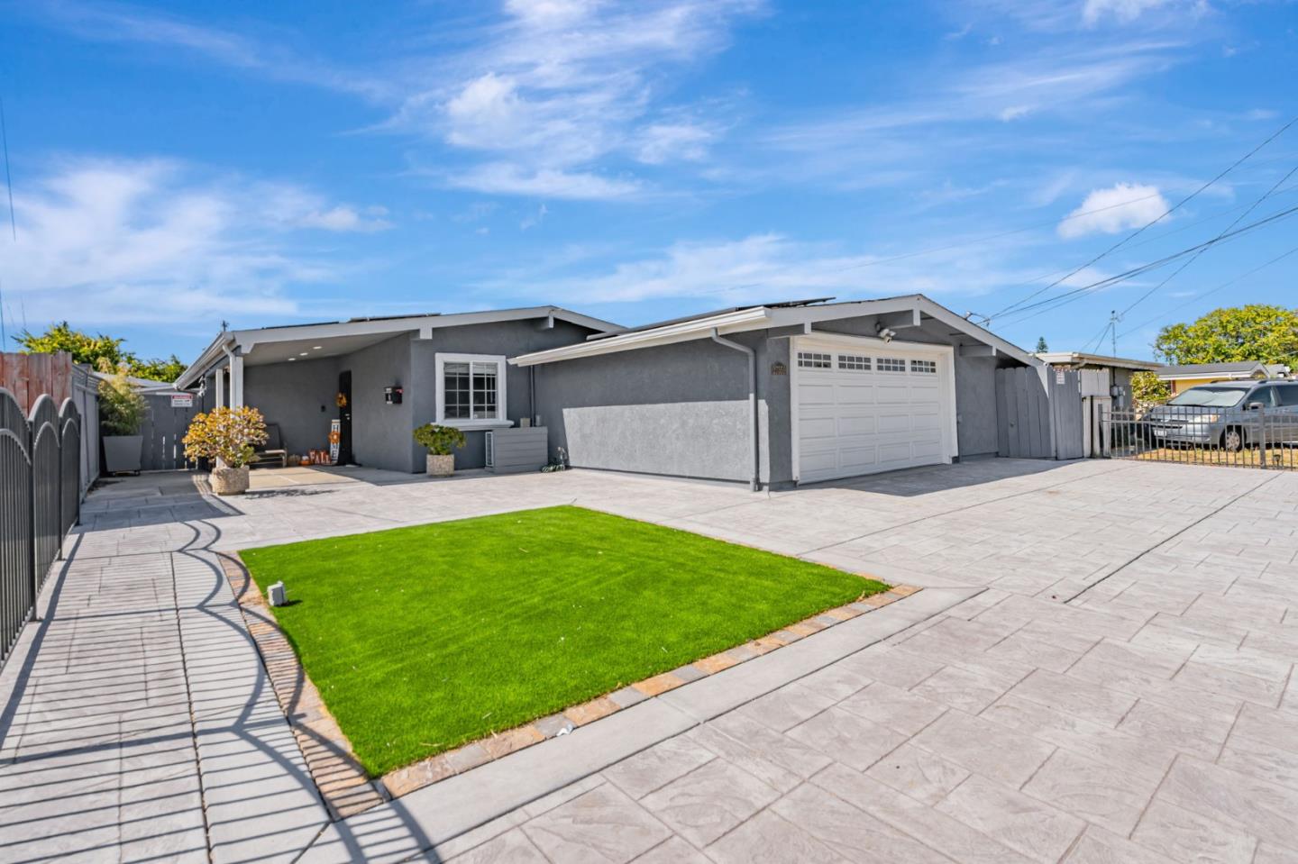 Detail Gallery Image 2 of 22 For 27553 Portsmouth Ave, Hayward,  CA 94545 - 3 Beds | 2 Baths