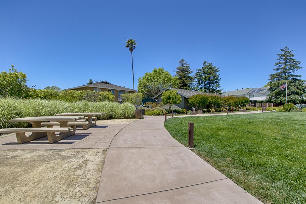 Detail Gallery Image 12 of 22 For 4380 Diamond St #3,  Capitola,  CA 95010 - 2 Beds | 1 Baths