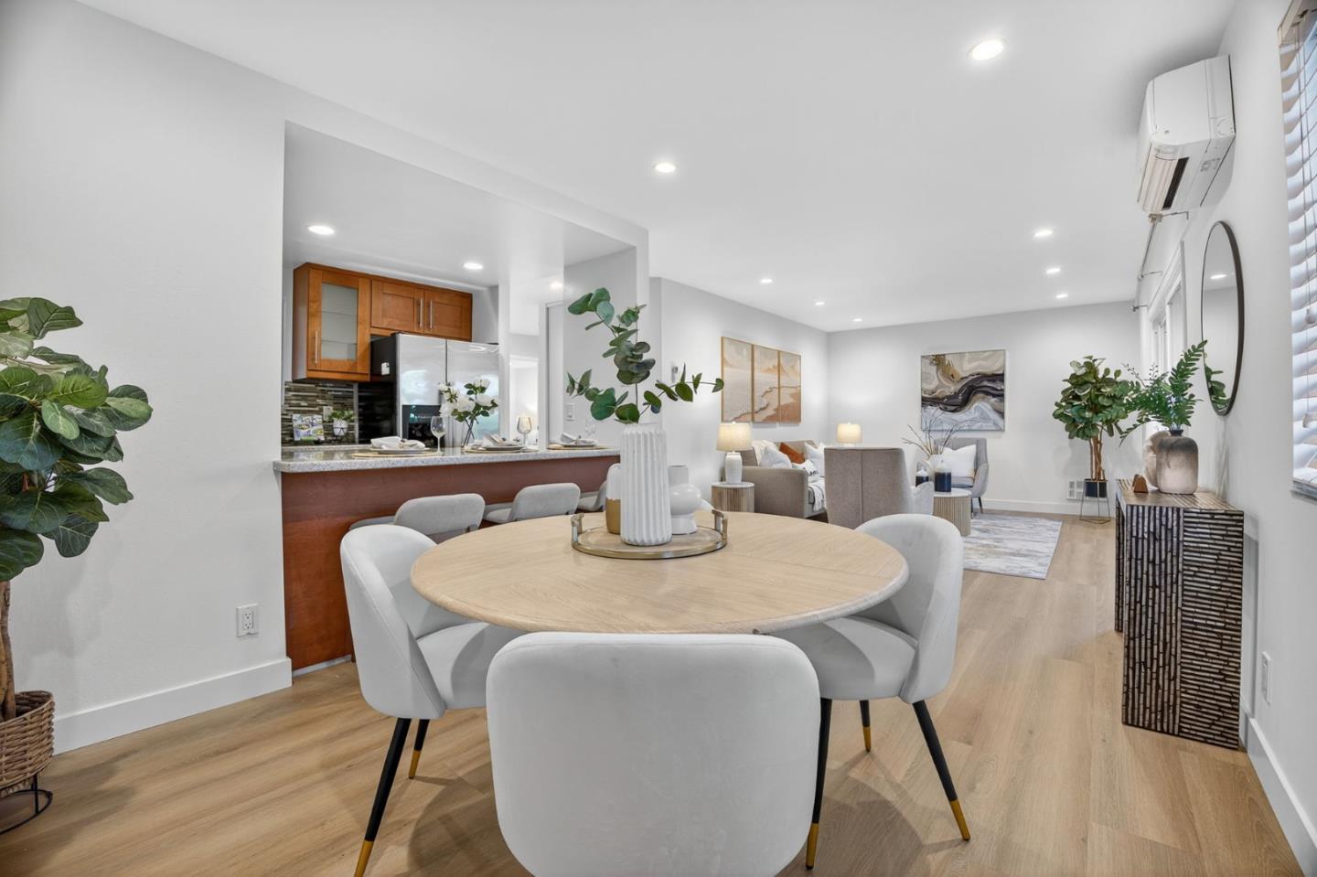 Detail Gallery Image 9 of 30 For 90 Flynn Ave #C,  Mountain View,  CA 94043 - 2 Beds | 1 Baths