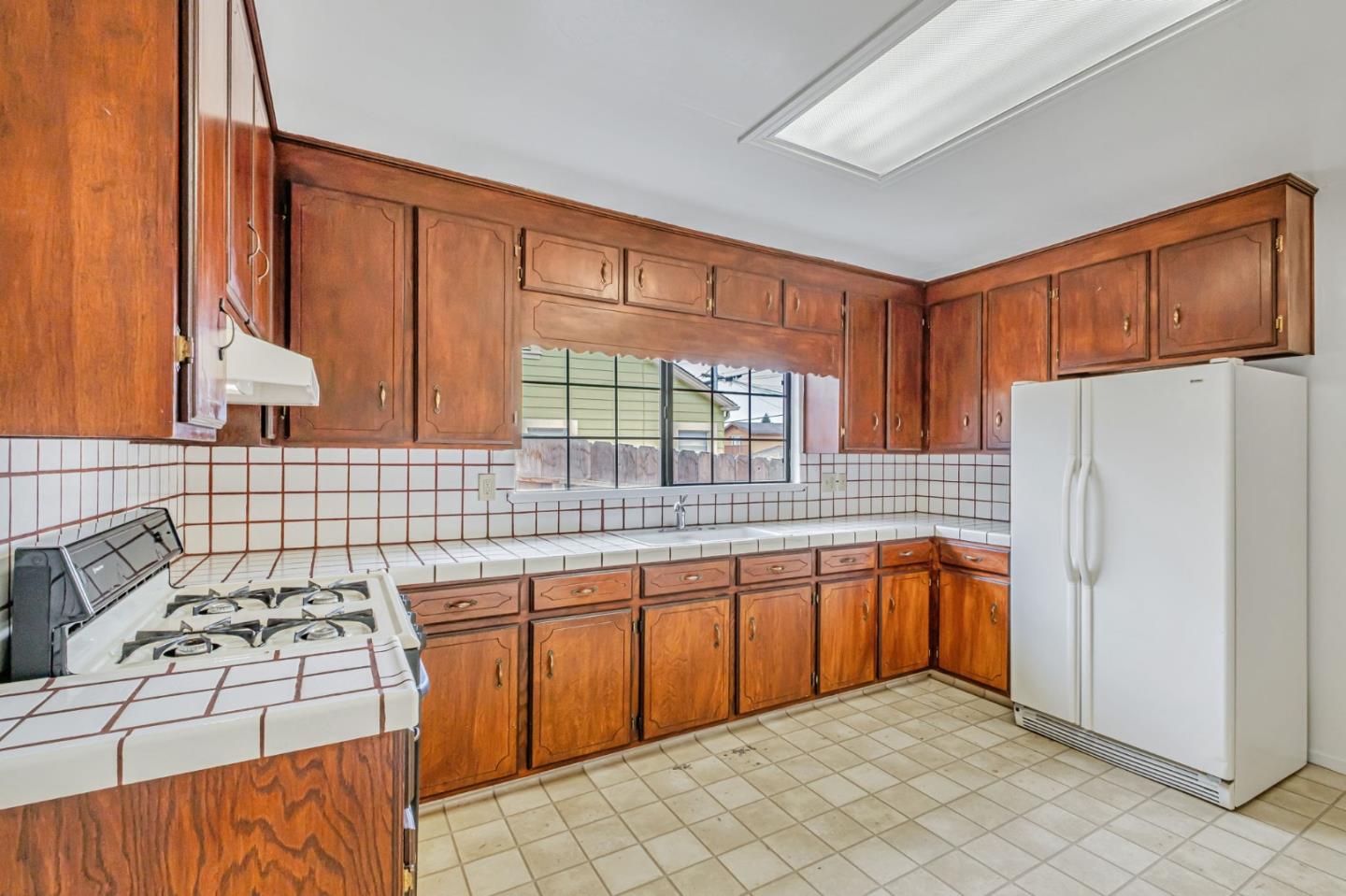 Detail Gallery Image 11 of 51 For 932 Lincoln St, Watsonville,  CA 95076 - 2 Beds | 1 Baths