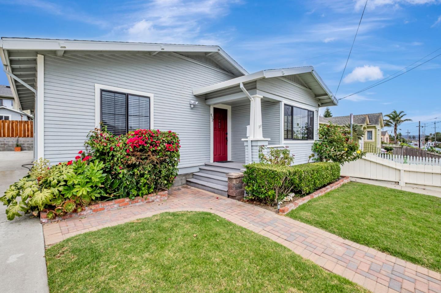 Detail Gallery Image 2 of 51 For 932 Lincoln St, Watsonville,  CA 95076 - 2 Beds | 1 Baths