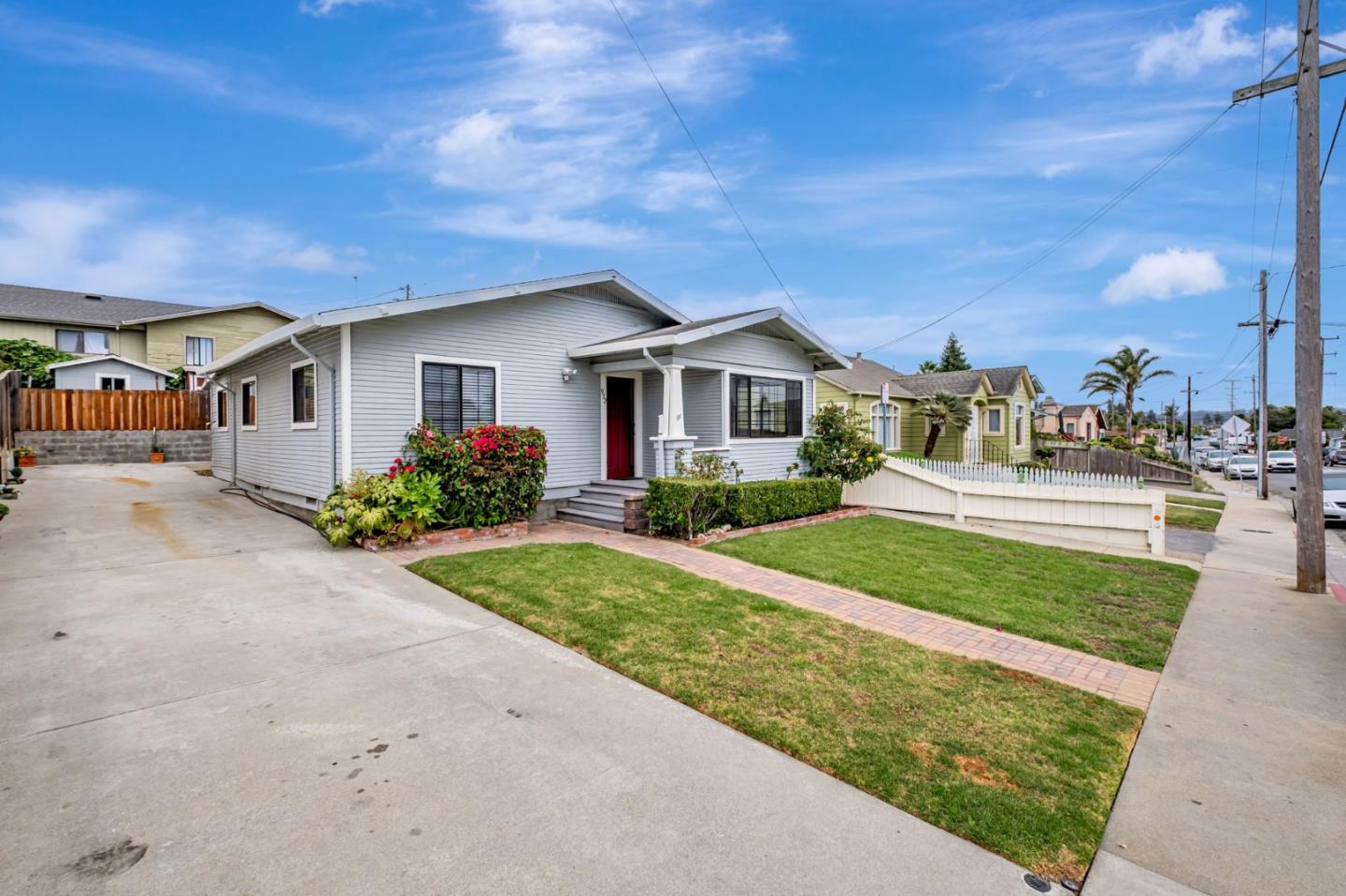 Detail Gallery Image 4 of 51 For 932 Lincoln St, Watsonville,  CA 95076 - 2 Beds | 1 Baths