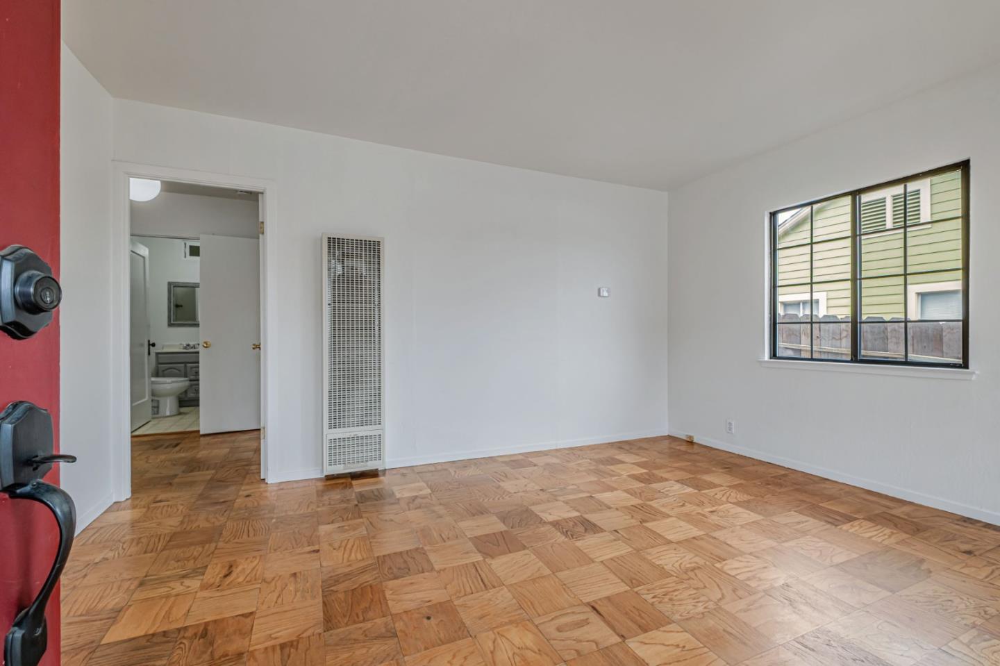 Detail Gallery Image 6 of 51 For 932 Lincoln St, Watsonville,  CA 95076 - 2 Beds | 1 Baths