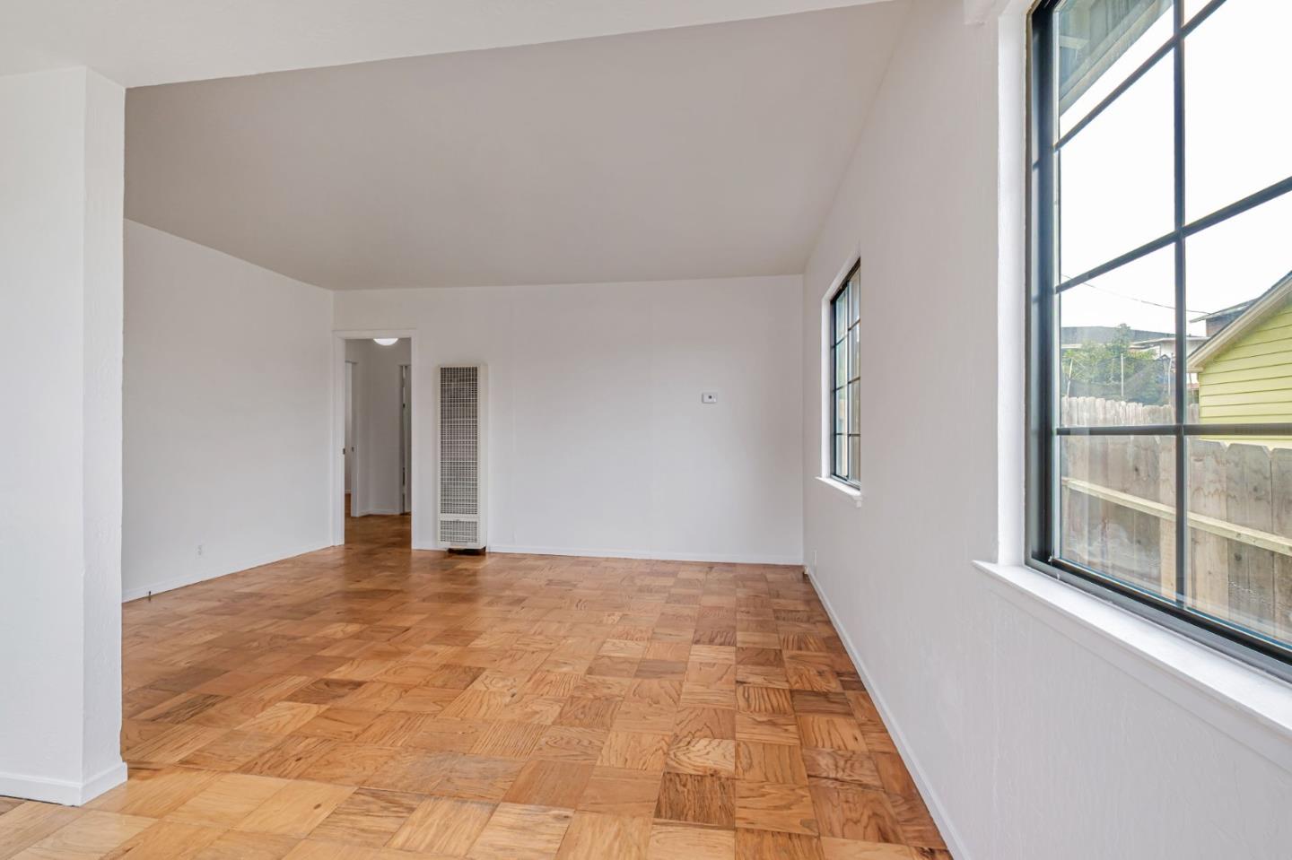 Detail Gallery Image 9 of 51 For 932 Lincoln St, Watsonville,  CA 95076 - 2 Beds | 1 Baths