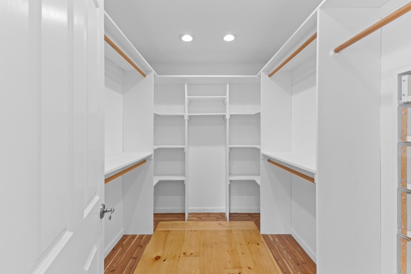 Detail Gallery Image 14 of 27 For 696 N Santa Cruz Ave, Los Gatos,  CA 95030 - 4 Beds | 2 Baths