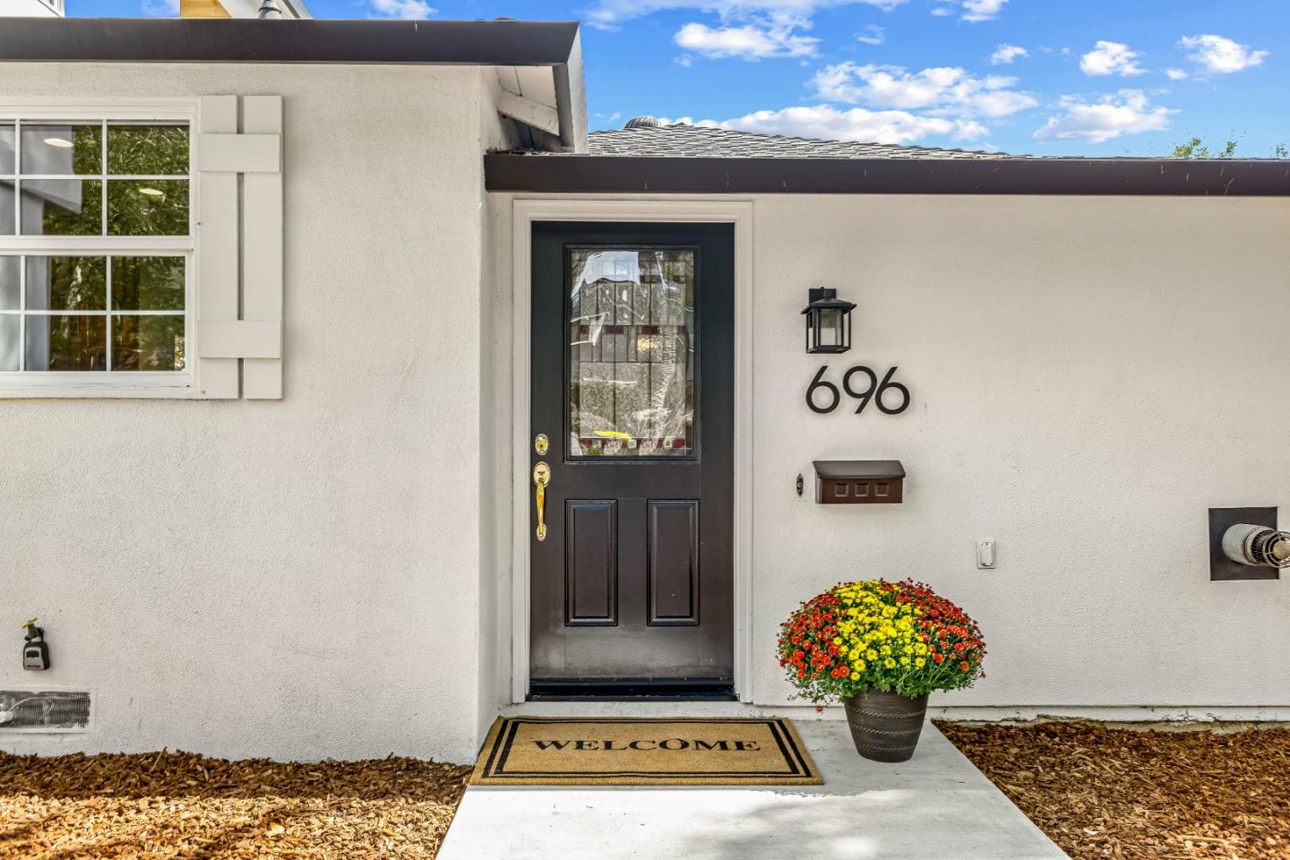 Detail Gallery Image 3 of 27 For 696 N Santa Cruz Ave, Los Gatos,  CA 95030 - 4 Beds | 2 Baths