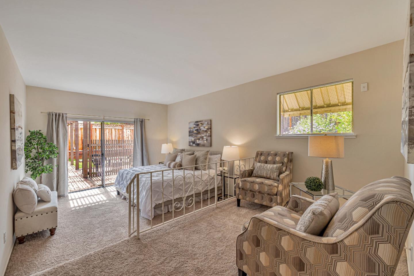 Detail Gallery Image 19 of 34 For 10683 Pebble Pl, Cupertino,  CA 95014 - 4 Beds | 2/1 Baths