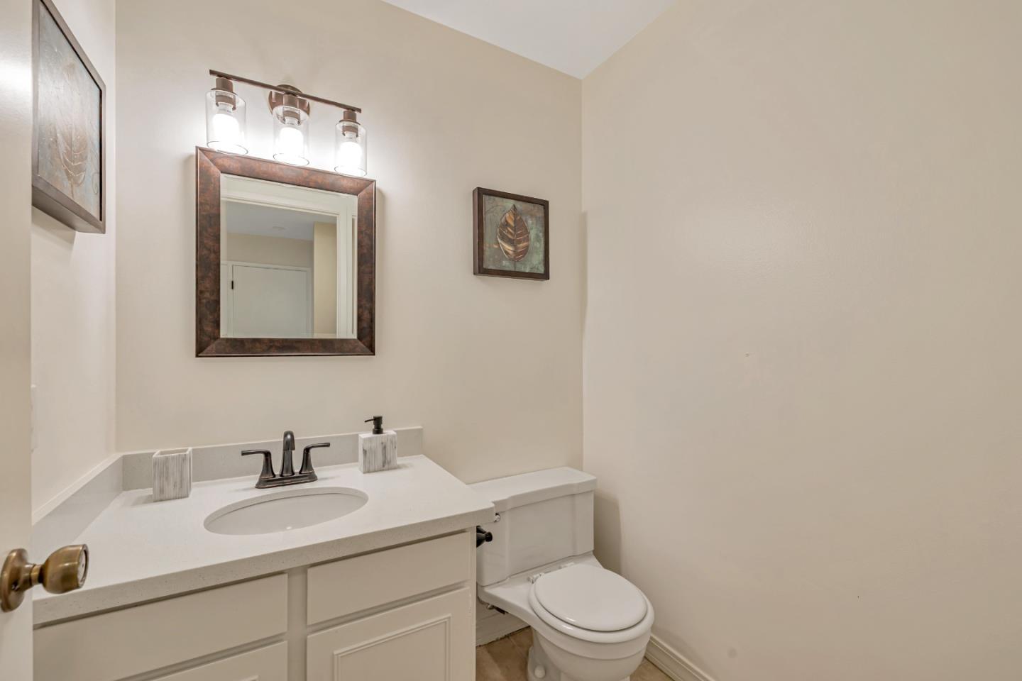 Detail Gallery Image 25 of 34 For 10683 Pebble Pl, Cupertino,  CA 95014 - 4 Beds | 2/1 Baths
