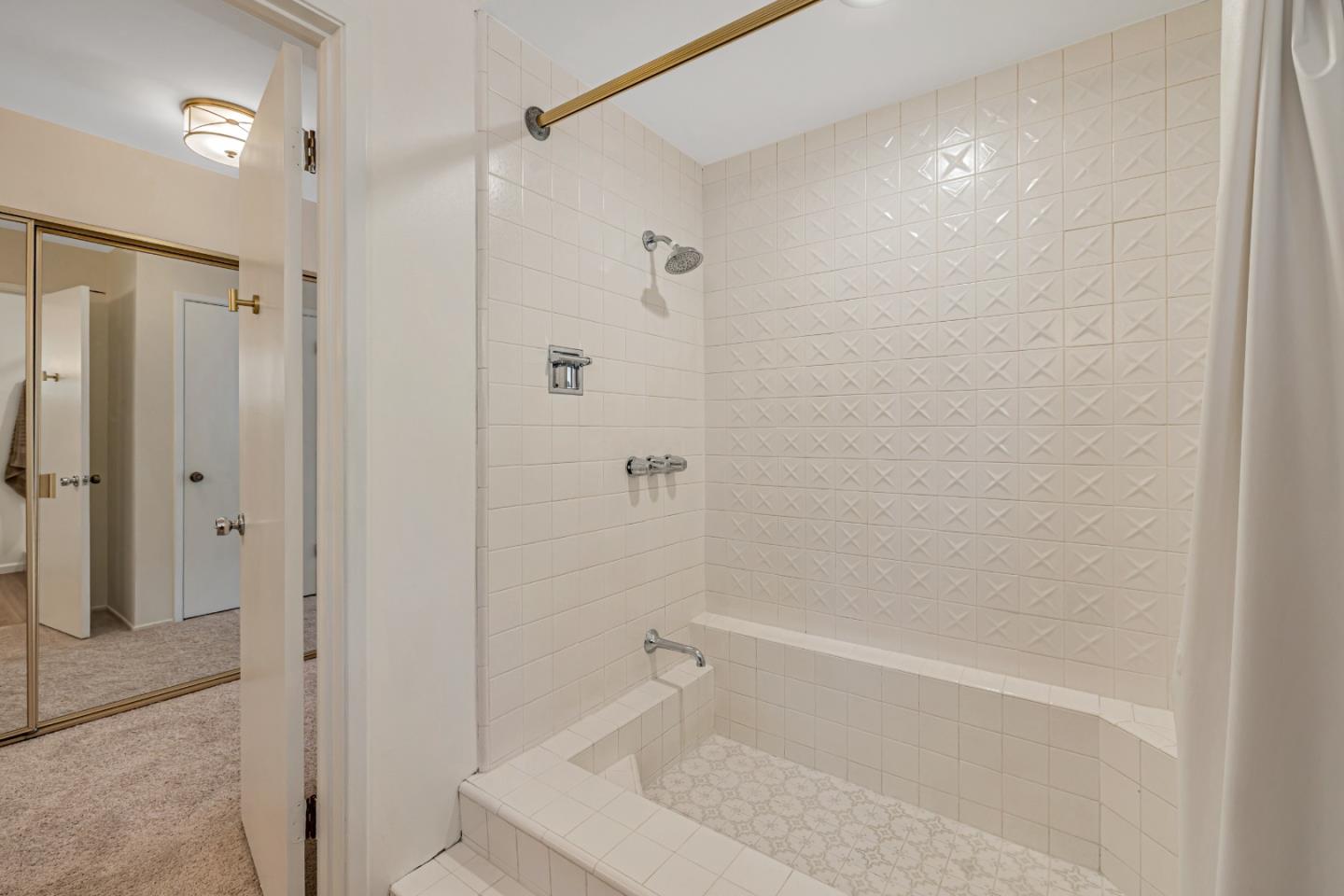 Detail Gallery Image 27 of 34 For 10683 Pebble Pl, Cupertino,  CA 95014 - 4 Beds | 2/1 Baths