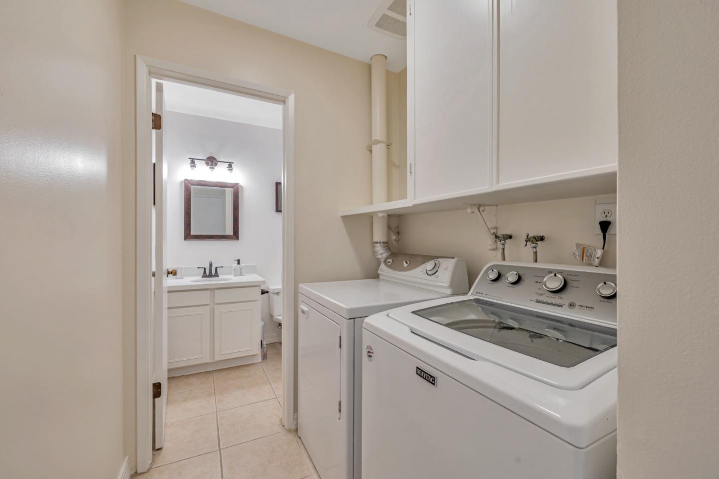 Detail Gallery Image 29 of 34 For 10683 Pebble Pl, Cupertino,  CA 95014 - 4 Beds | 2/1 Baths