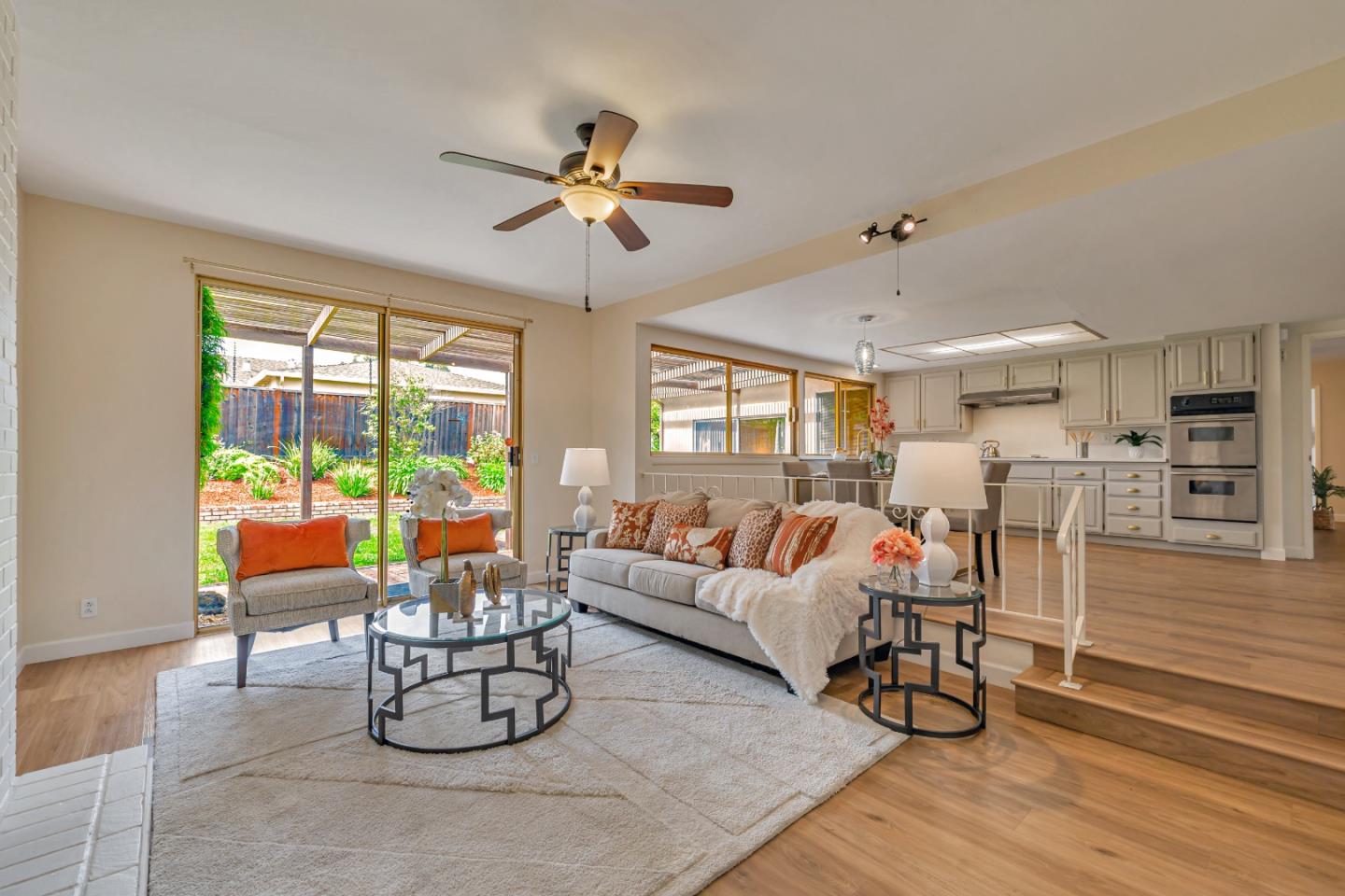 Detail Gallery Image 9 of 34 For 10683 Pebble Pl, Cupertino,  CA 95014 - 4 Beds | 2/1 Baths