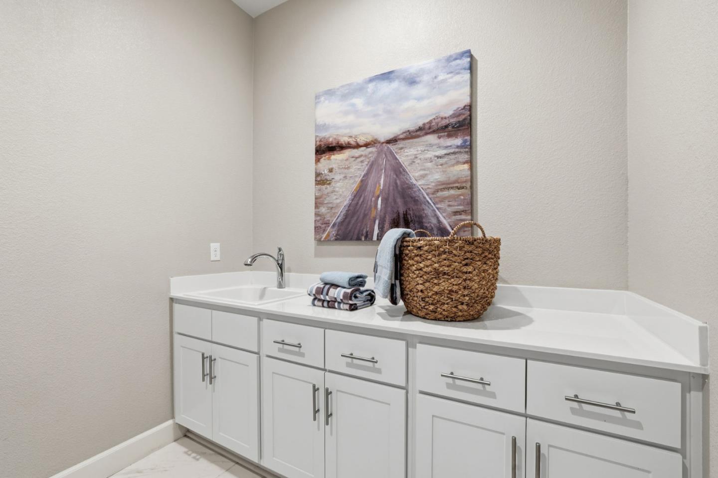 Detail Gallery Image 38 of 69 For 18664 White Moon Dr, Morgan Hill,  CA 95037 - 4 Beds | 3/1 Baths