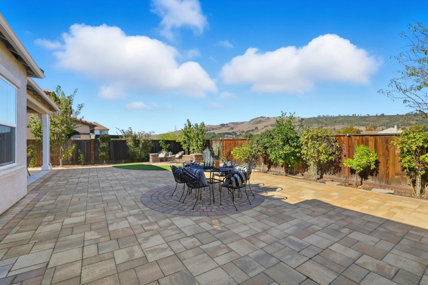 Detail Gallery Image 45 of 69 For 18664 White Moon Dr, Morgan Hill,  CA 95037 - 4 Beds | 3/1 Baths