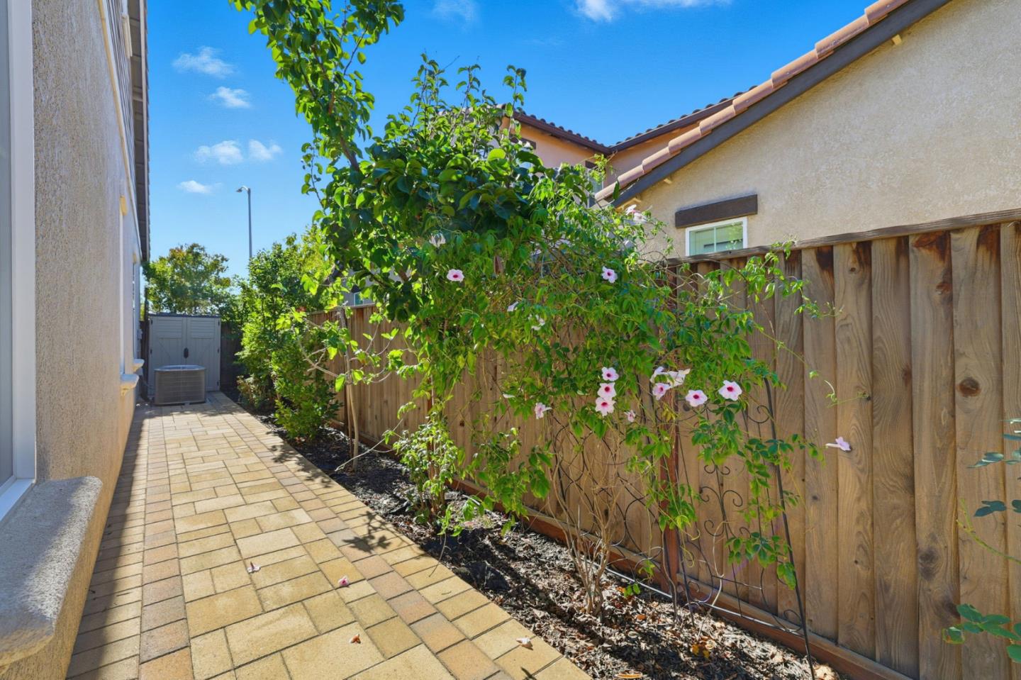 Detail Gallery Image 49 of 69 For 18664 White Moon Dr, Morgan Hill,  CA 95037 - 4 Beds | 3/1 Baths