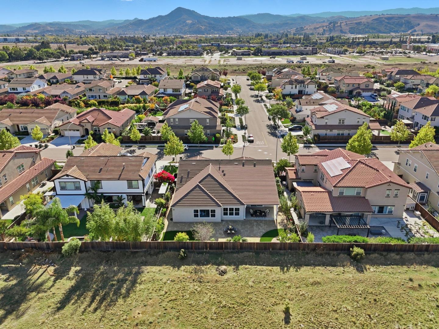 Detail Gallery Image 60 of 69 For 18664 White Moon Dr, Morgan Hill,  CA 95037 - 4 Beds | 3/1 Baths