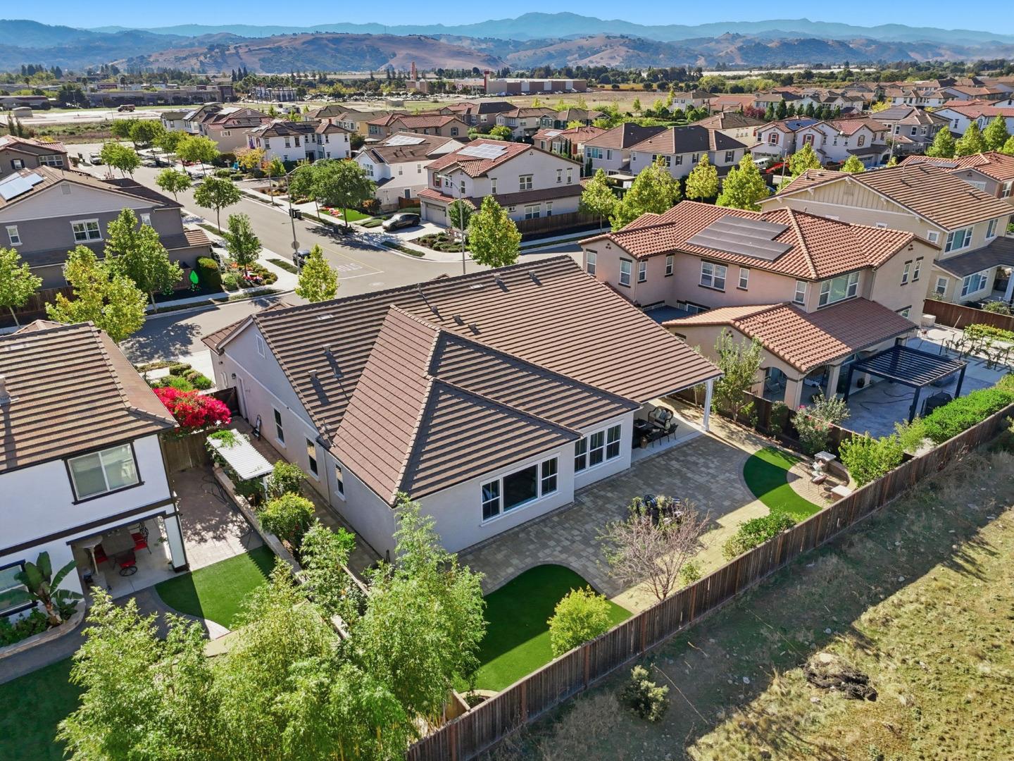 Detail Gallery Image 62 of 69 For 18664 White Moon Dr, Morgan Hill,  CA 95037 - 4 Beds | 3/1 Baths