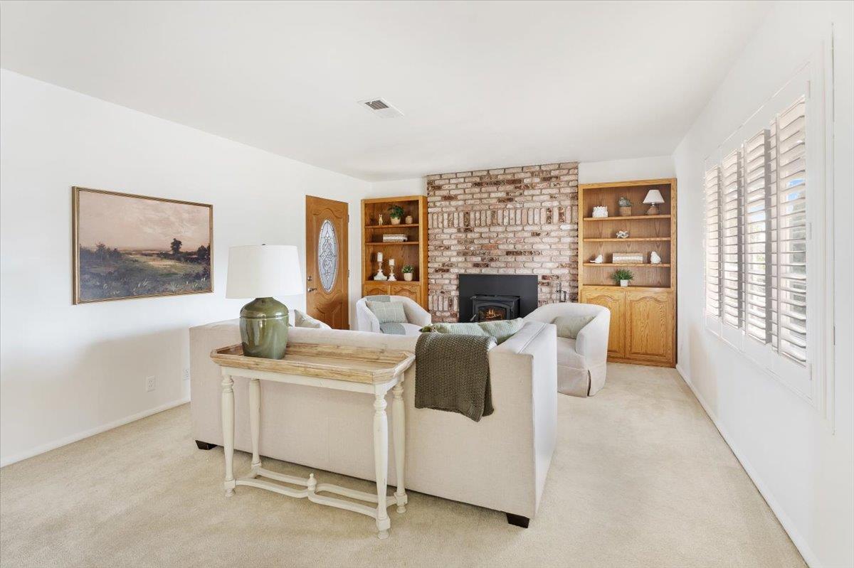 Detail Gallery Image 12 of 42 For 172 W Phillips Rd, Watsonville,  CA 95076 - 3 Beds | 1 Baths