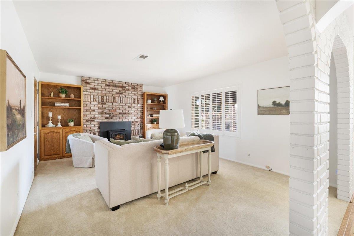 Detail Gallery Image 13 of 42 For 172 W Phillips Rd, Watsonville,  CA 95076 - 3 Beds | 1 Baths