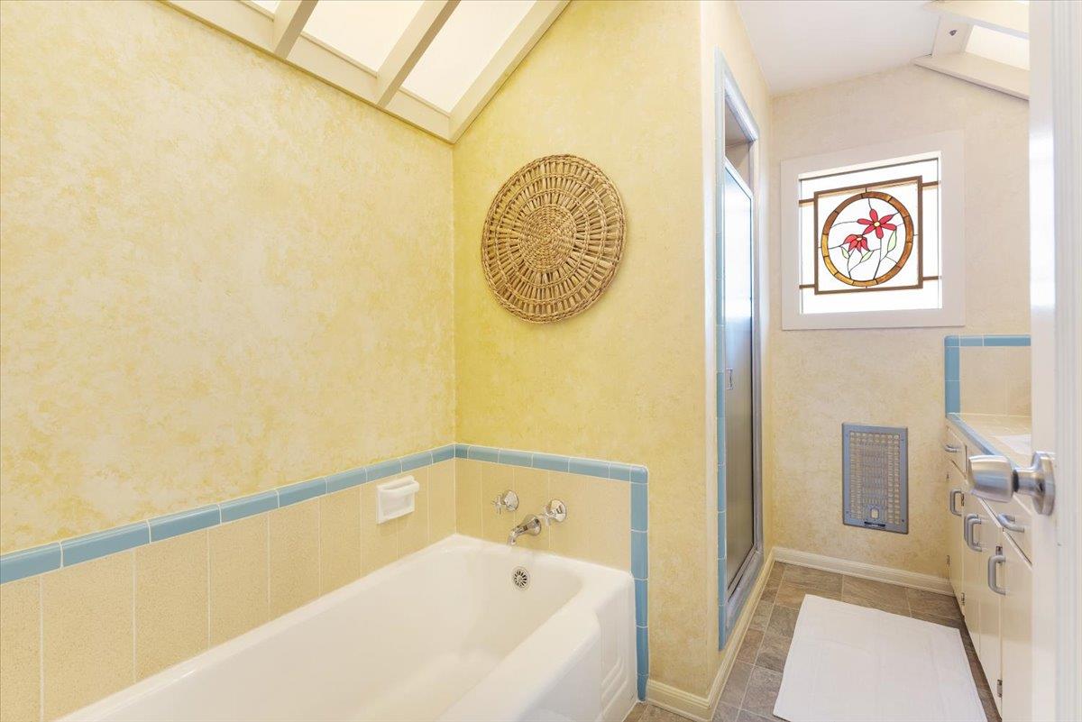 Detail Gallery Image 23 of 42 For 172 W Phillips Rd, Watsonville,  CA 95076 - 3 Beds | 1 Baths