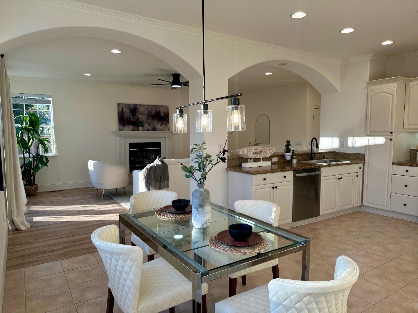 Detail Gallery Image 14 of 58 For 295 Berkshire Dr, Morgan Hill,  CA 95037 - 5 Beds | 3 Baths