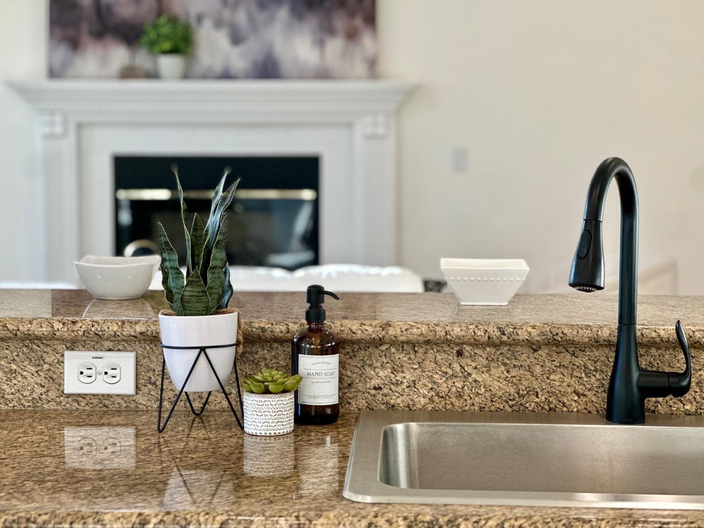 Detail Gallery Image 18 of 58 For 295 Berkshire Dr, Morgan Hill,  CA 95037 - 5 Beds | 3 Baths