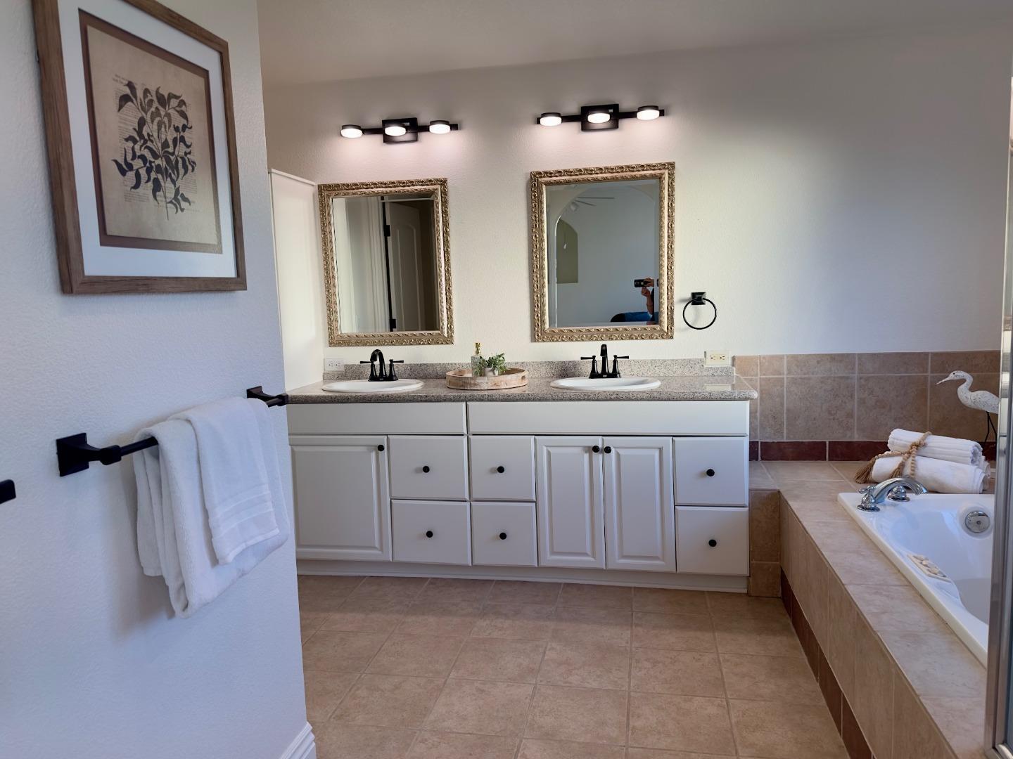 Detail Gallery Image 34 of 58 For 295 Berkshire Dr, Morgan Hill,  CA 95037 - 5 Beds | 3 Baths