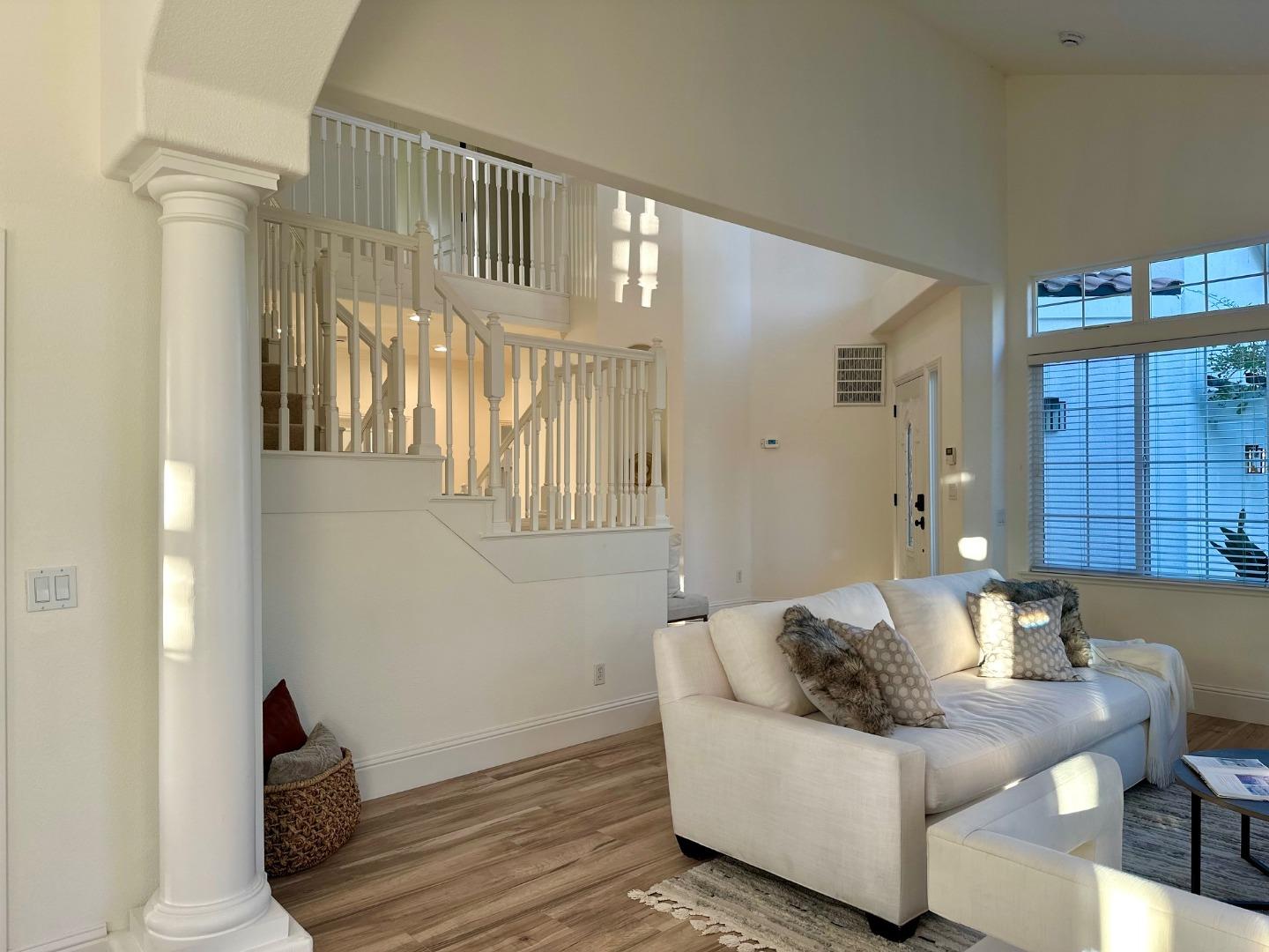 Detail Gallery Image 5 of 58 For 295 Berkshire Dr, Morgan Hill,  CA 95037 - 5 Beds | 3 Baths