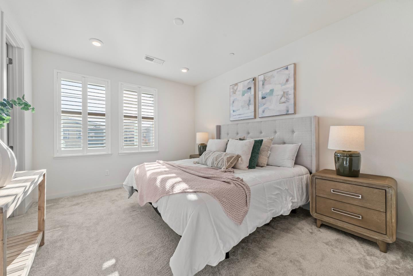 Detail Gallery Image 13 of 43 For 810 Cotati Ter #5,  Sunnyvale,  CA 94085 - 3 Beds | 3/1 Baths