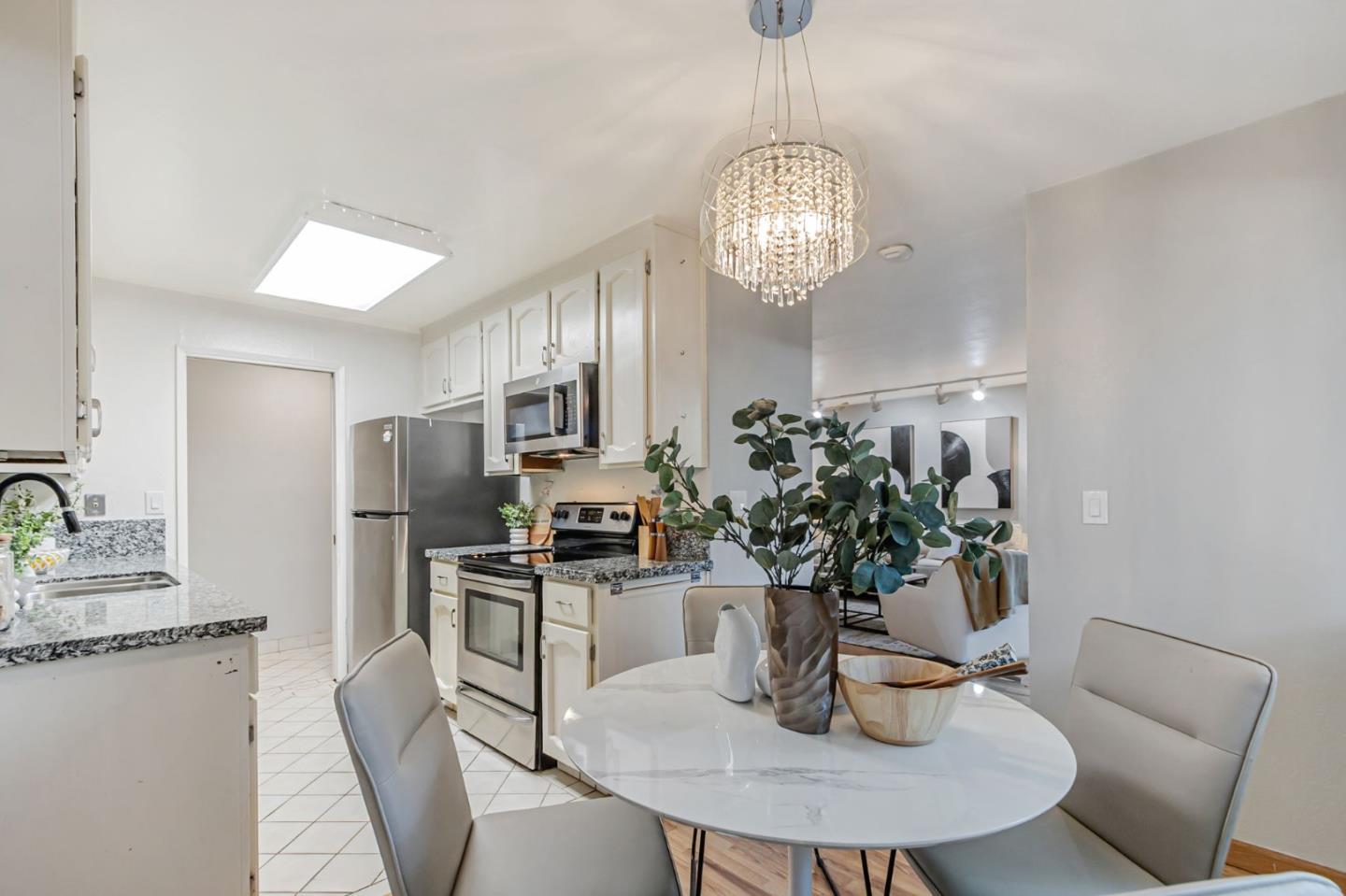 Detail Gallery Image 15 of 35 For 2625 Keystone Ave #201,  Santa Clara,  CA 95051 - 2 Beds | 2 Baths