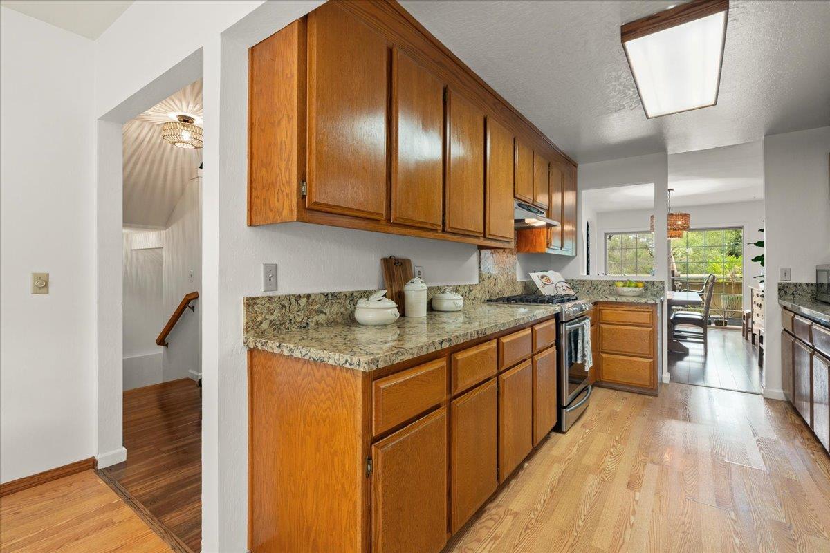 Detail Gallery Image 16 of 36 For 182 Hyannis Ct, Aptos,  CA 95003 - 3 Beds | 2/1 Baths