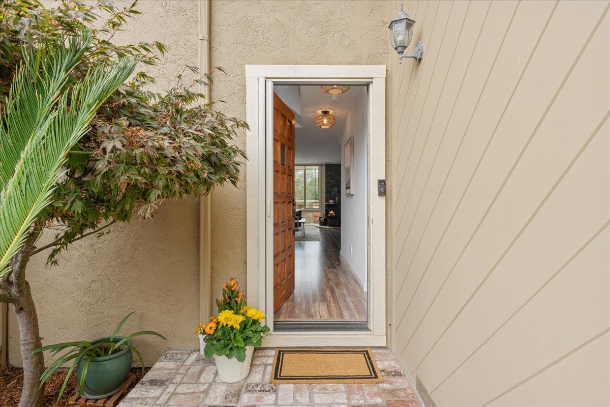 Detail Gallery Image 3 of 36 For 182 Hyannis Ct, Aptos,  CA 95003 - 3 Beds | 2/1 Baths