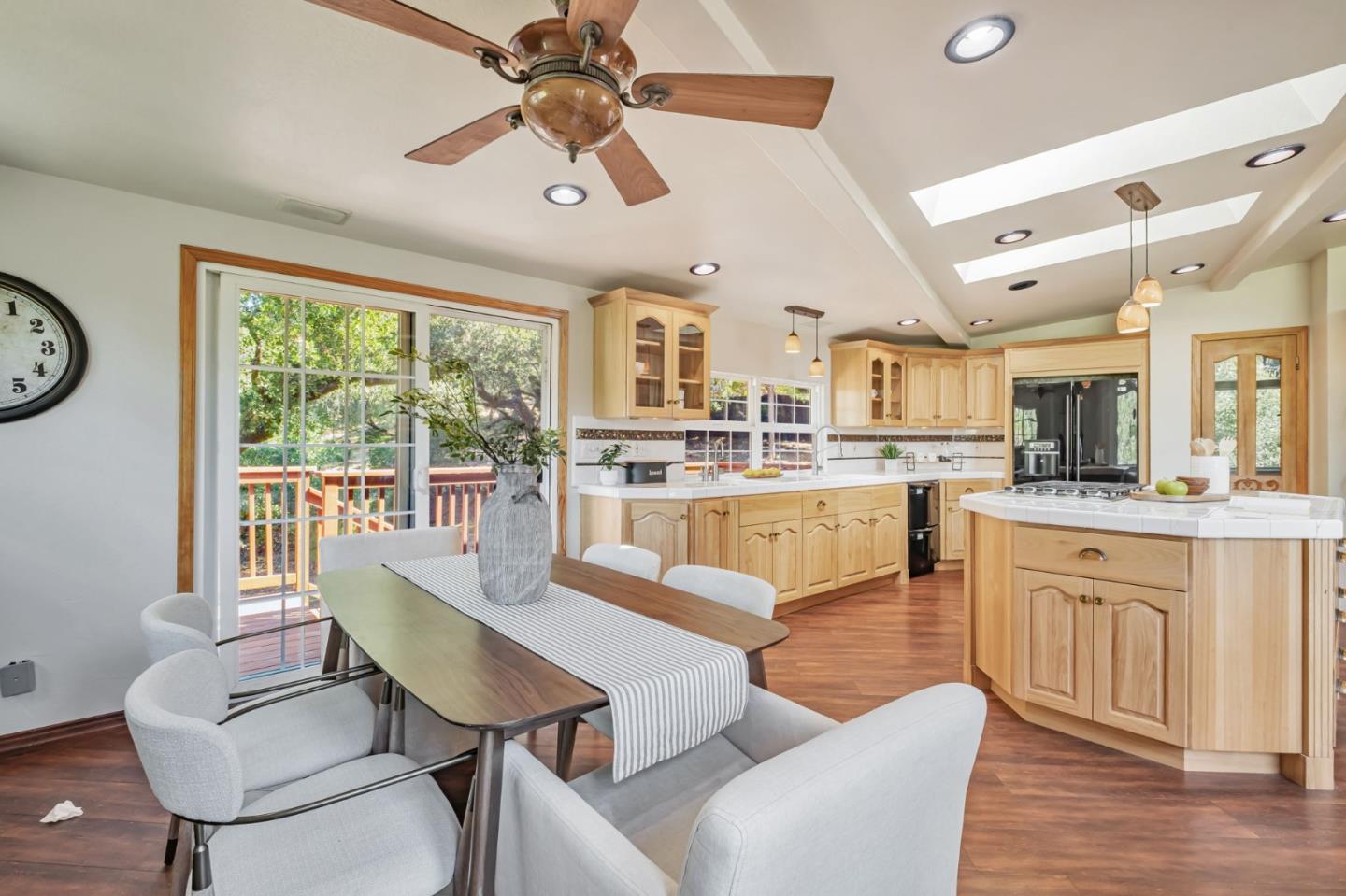 Detail Gallery Image 10 of 26 For 655 Marion Ave, Ben Lomond,  CA 95005 - 3 Beds | 2 Baths