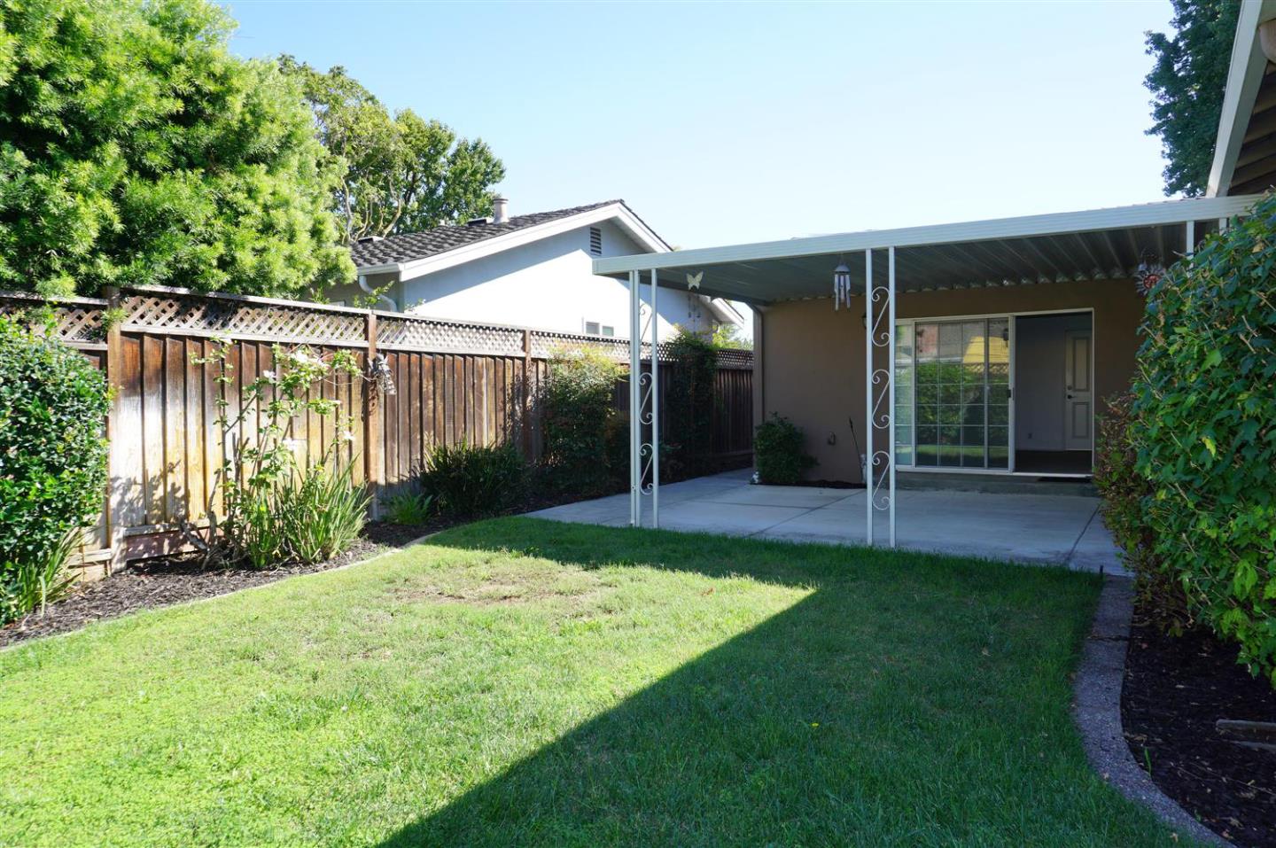 Detail Gallery Image 10 of 10 For 3067 Greentree Way, San Jose,  CA 95128 - 3 Beds | 2 Baths