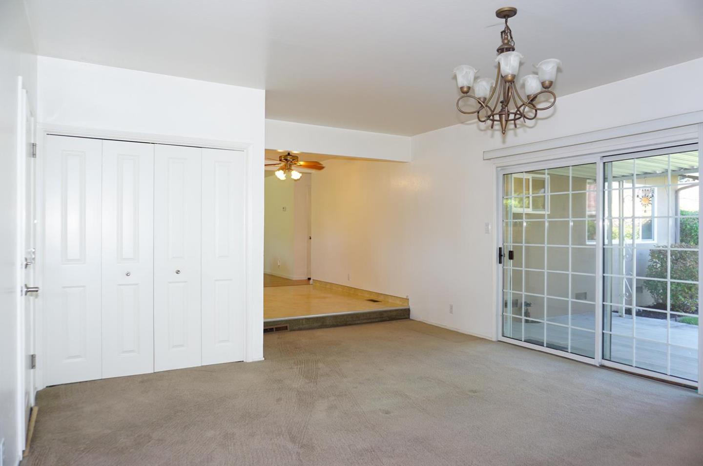 Detail Gallery Image 8 of 10 For 3067 Greentree Way, San Jose,  CA 95128 - 3 Beds | 2 Baths