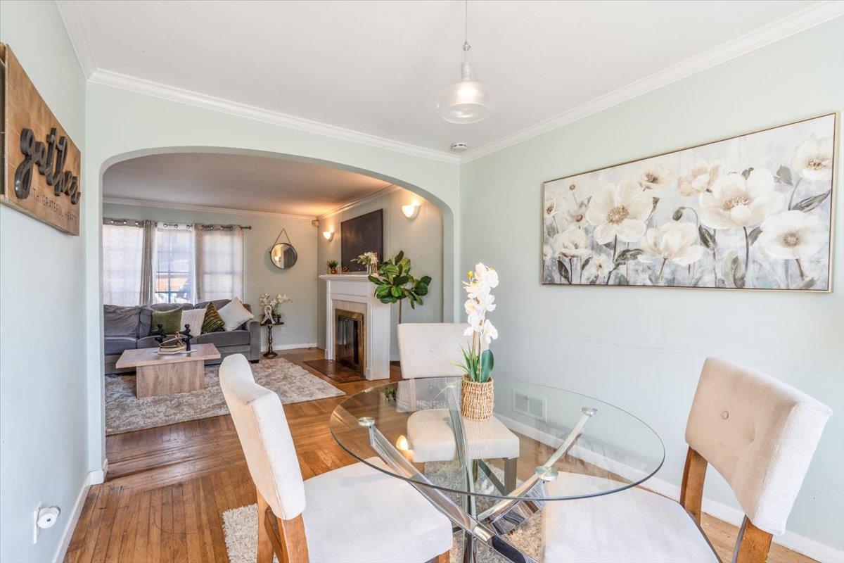 Detail Gallery Image 12 of 59 For 9401 Castlewood St, Oakland,  CA 94605 - 3 Beds | 1/1 Baths