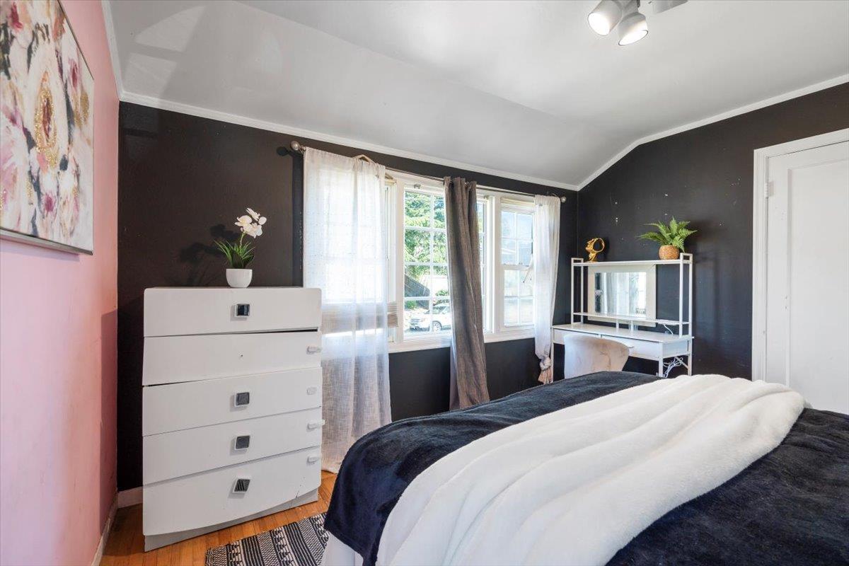 Detail Gallery Image 35 of 59 For 9401 Castlewood St, Oakland,  CA 94605 - 3 Beds | 1/1 Baths