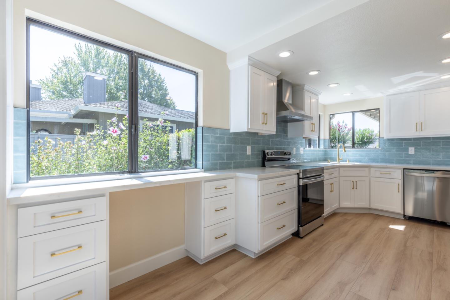 Detail Gallery Image 14 of 36 For 2128 Presidio Ct, Danville,  CA 94526 - 3 Beds | 2 Baths