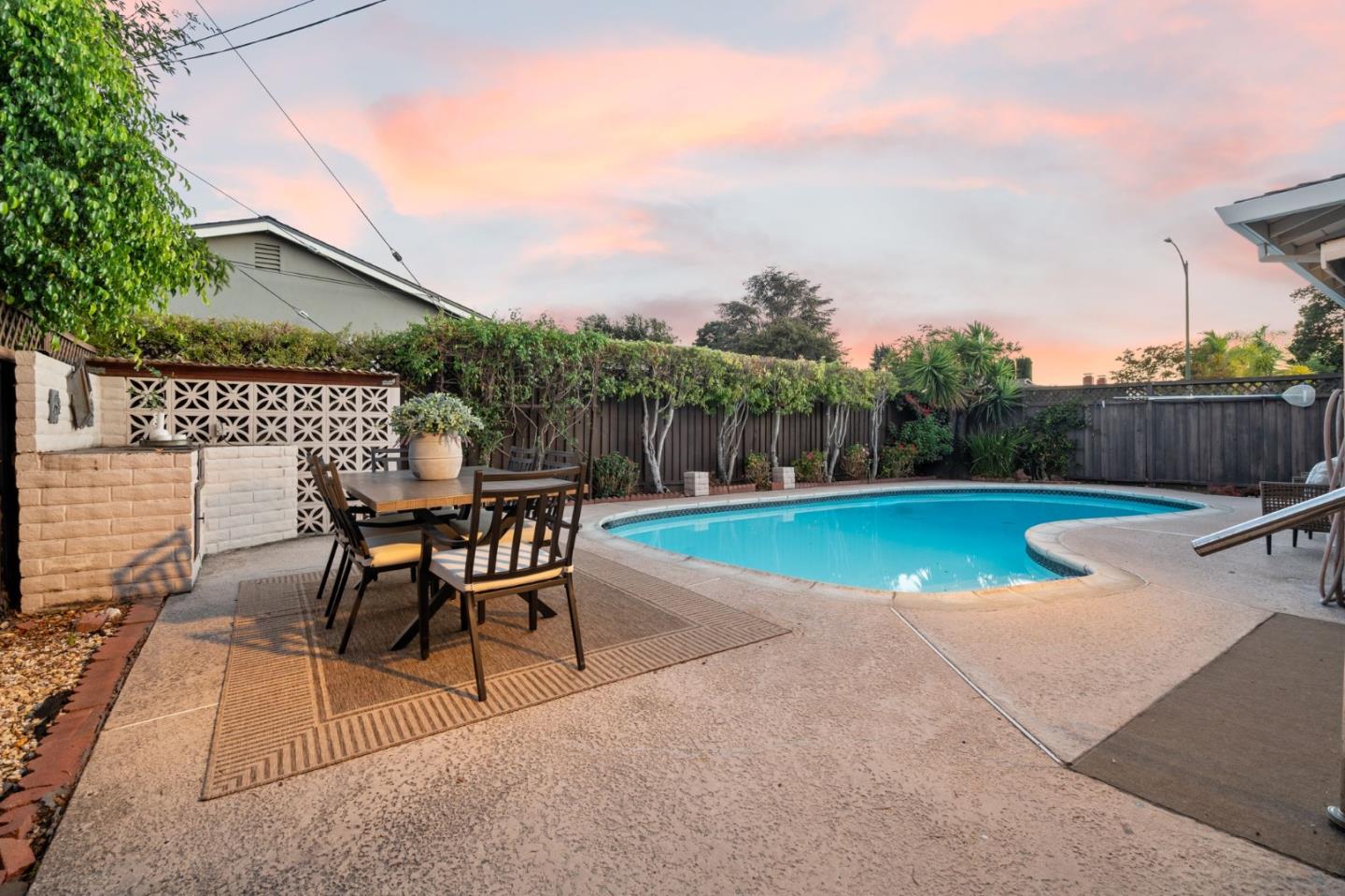 Detail Gallery Image 28 of 38 For 1448 Luning Dr, San Jose,  CA 95118 - 3 Beds | 2 Baths