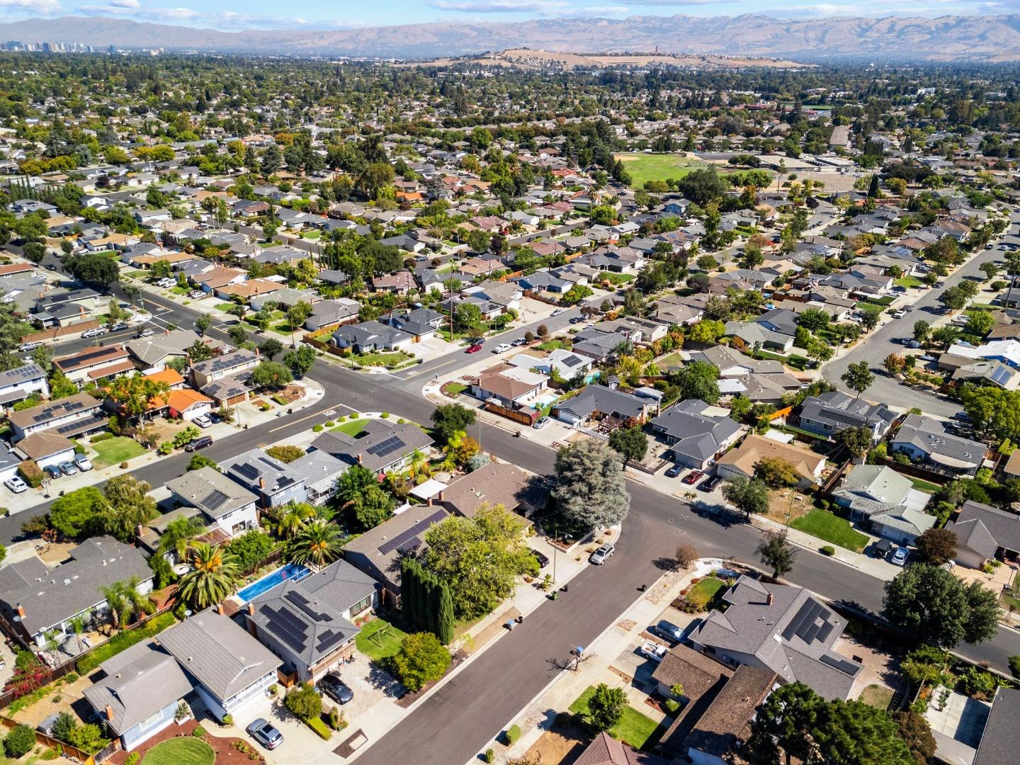 Detail Gallery Image 37 of 38 For 1448 Luning Dr, San Jose,  CA 95118 - 3 Beds | 2 Baths