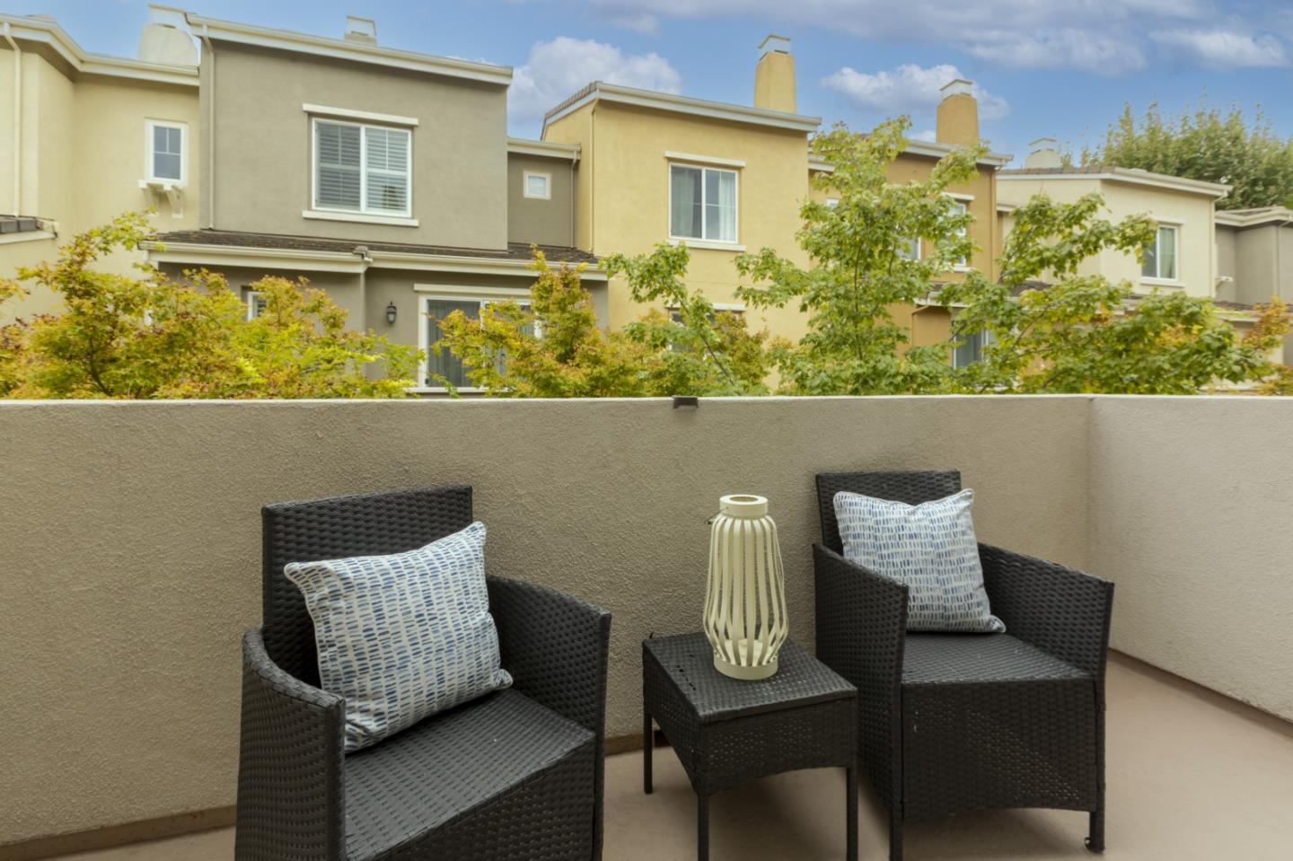 Detail Gallery Image 27 of 68 For 44 Muller Pl, San Jose,  CA 95126 - 3 Beds | 3/1 Baths