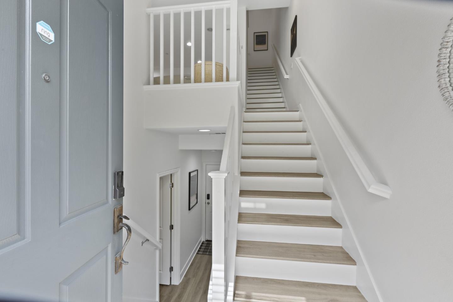 Detail Gallery Image 31 of 68 For 44 Muller Pl, San Jose,  CA 95126 - 3 Beds | 3/1 Baths