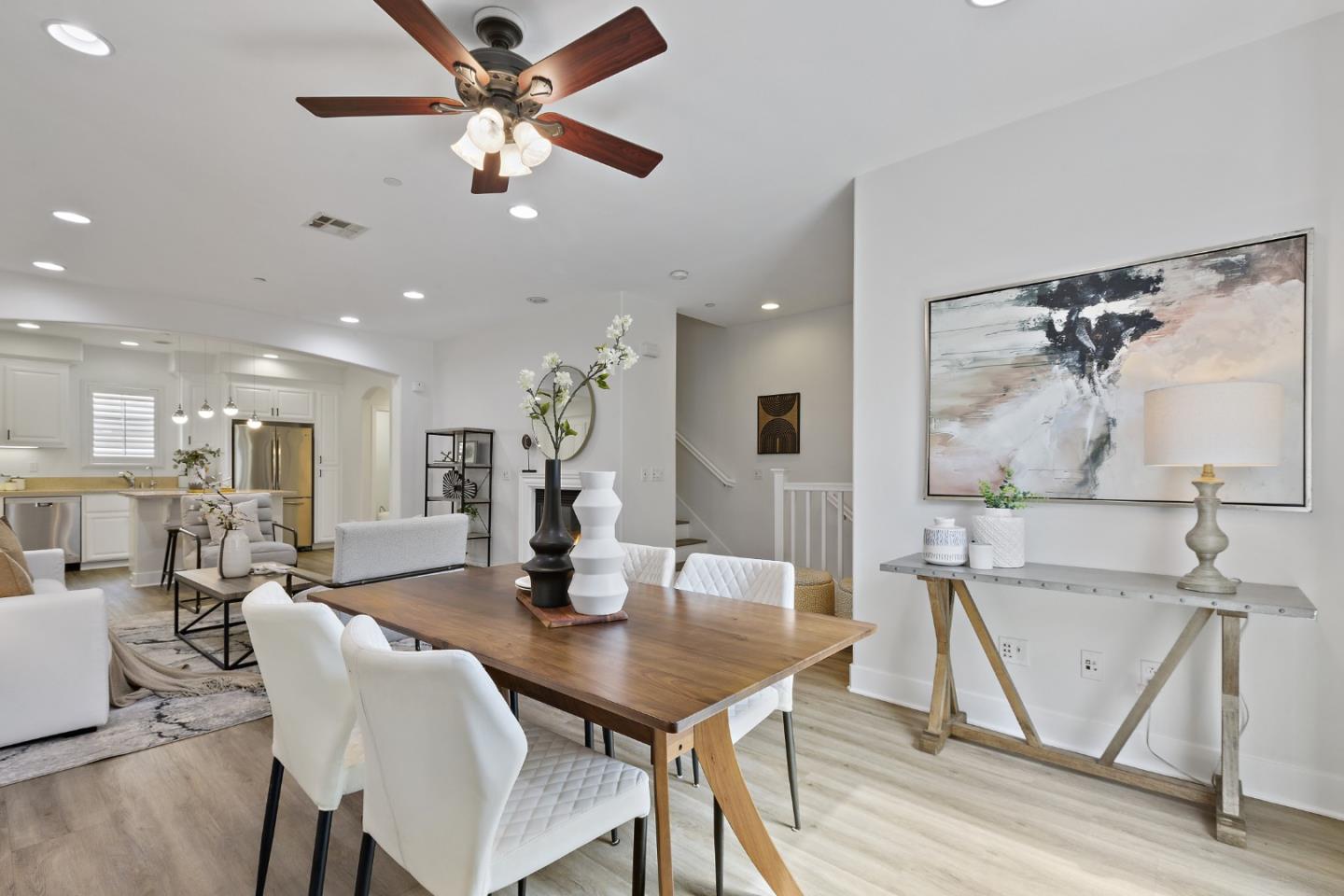 Detail Gallery Image 9 of 68 For 44 Muller Pl, San Jose,  CA 95126 - 3 Beds | 3/1 Baths