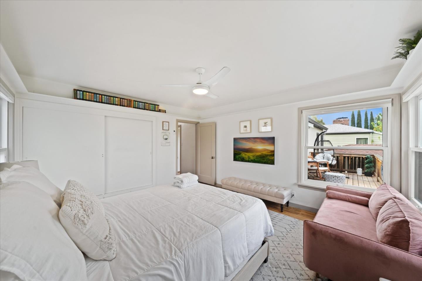 Detail Gallery Image 15 of 39 For 1901 Chestnut St, Redding,  CA 96001 - 4 Beds | 2 Baths